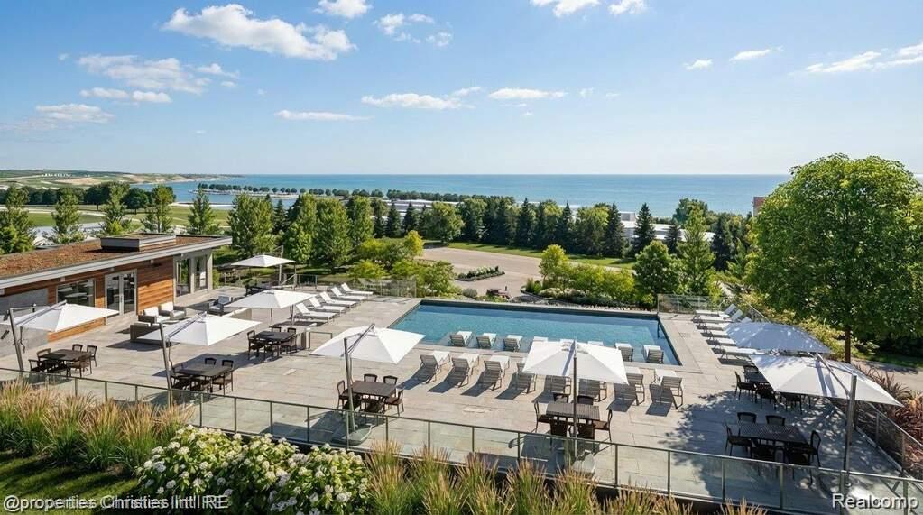 3575 Charlevoix Avenue 31