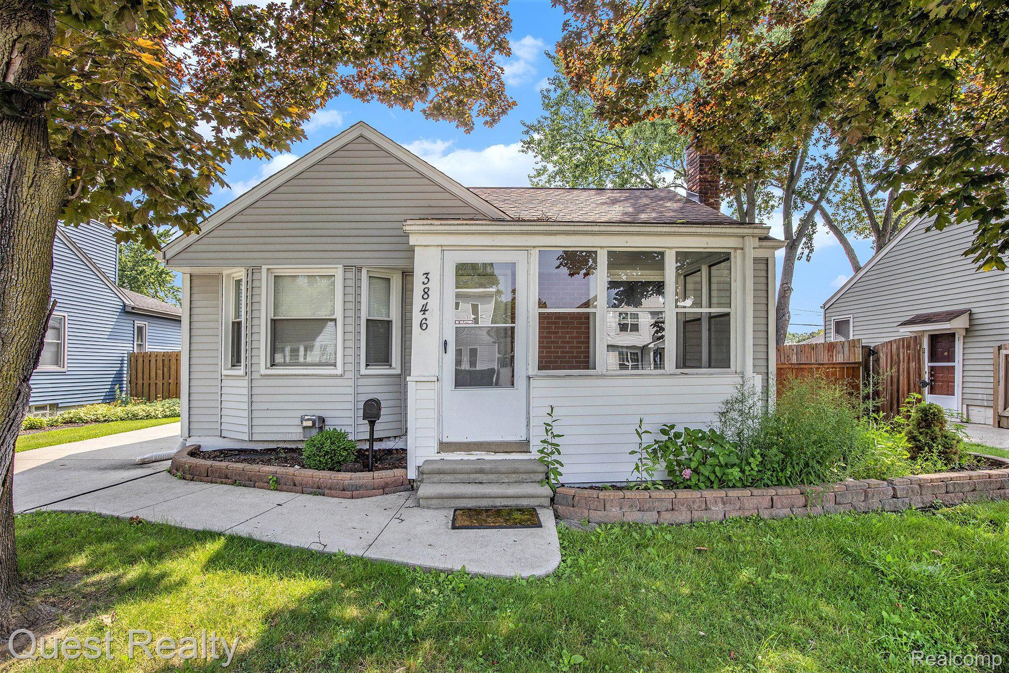 3846 Prairie Avenue