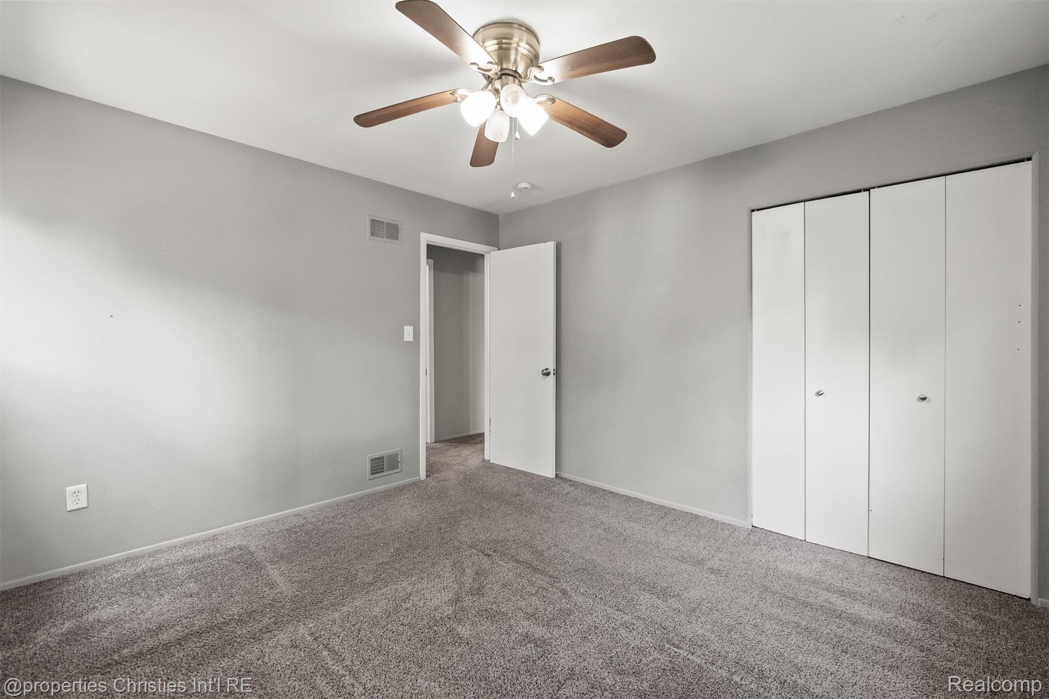 215 Woodsboro Drive