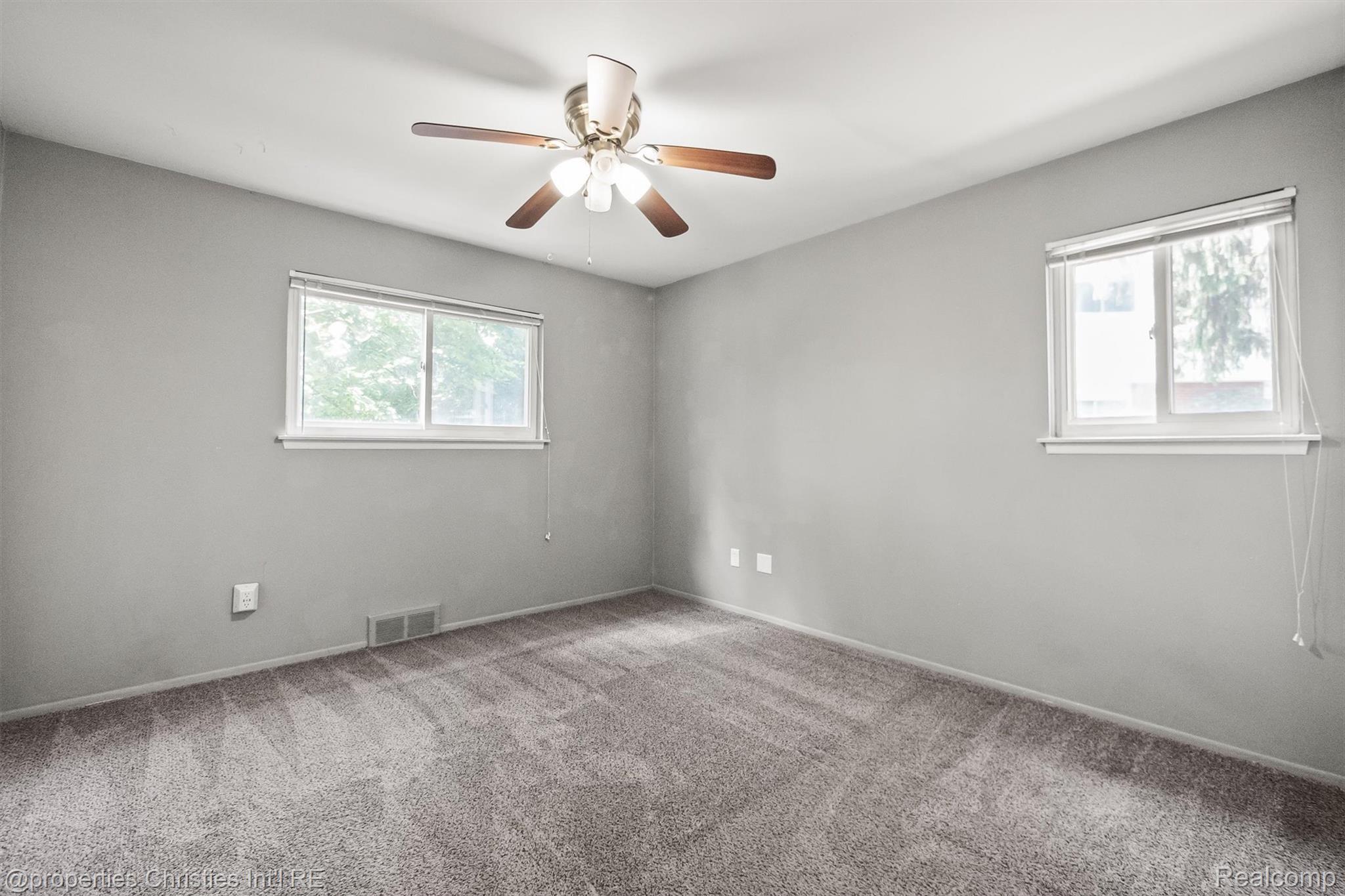 215 Woodsboro Drive