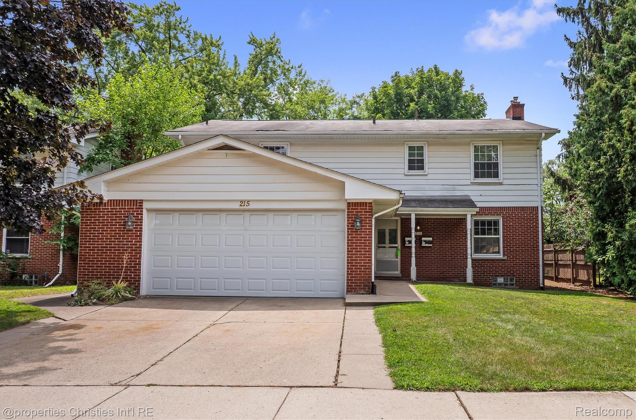 215 Woodsboro Drive