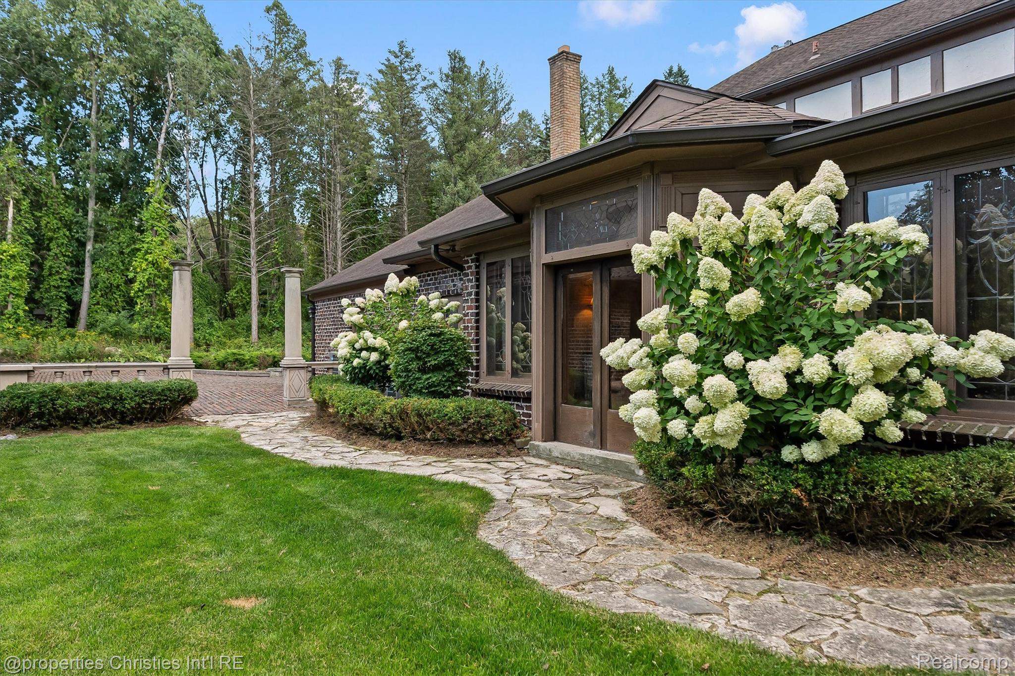 1540 Mill Race
