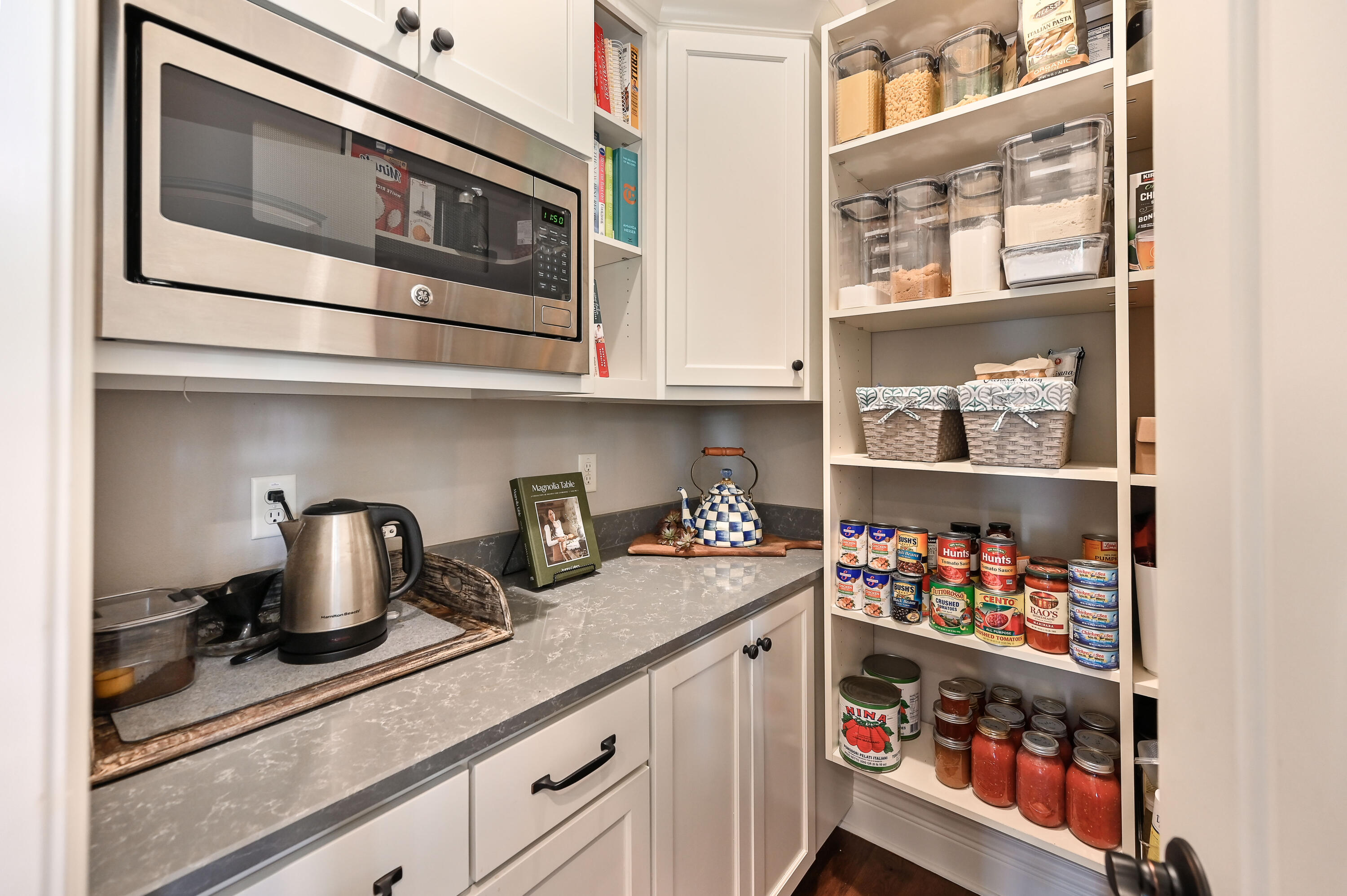 N86W4995 Covington Sq E