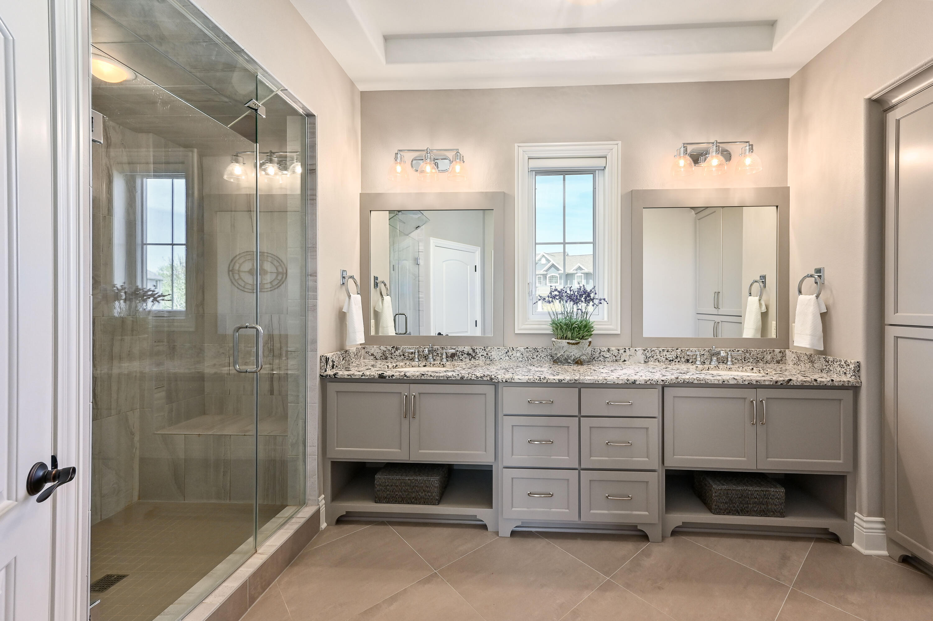 N86W4995 Covington Sq E