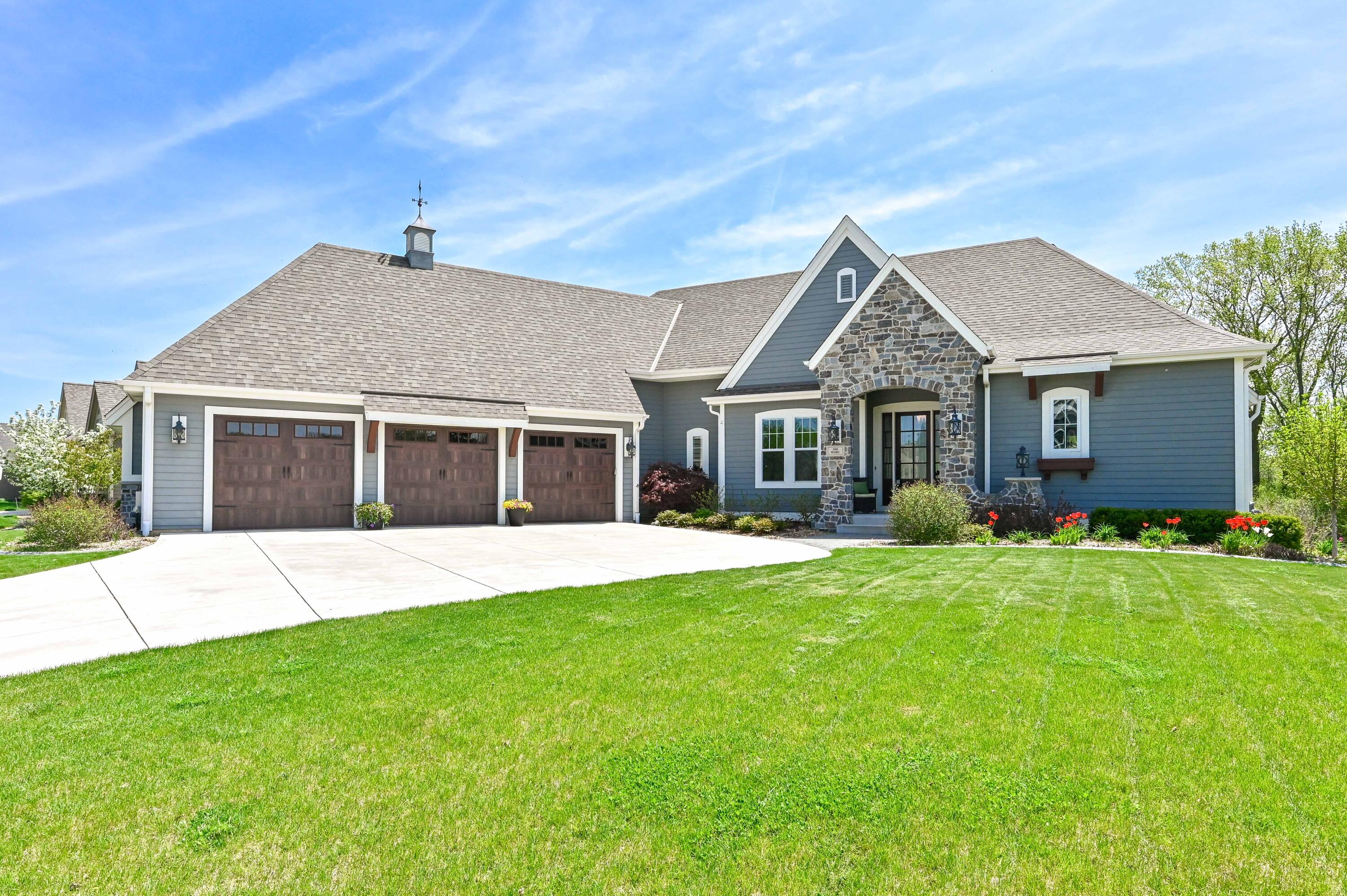 N86W4995 Covington Sq E