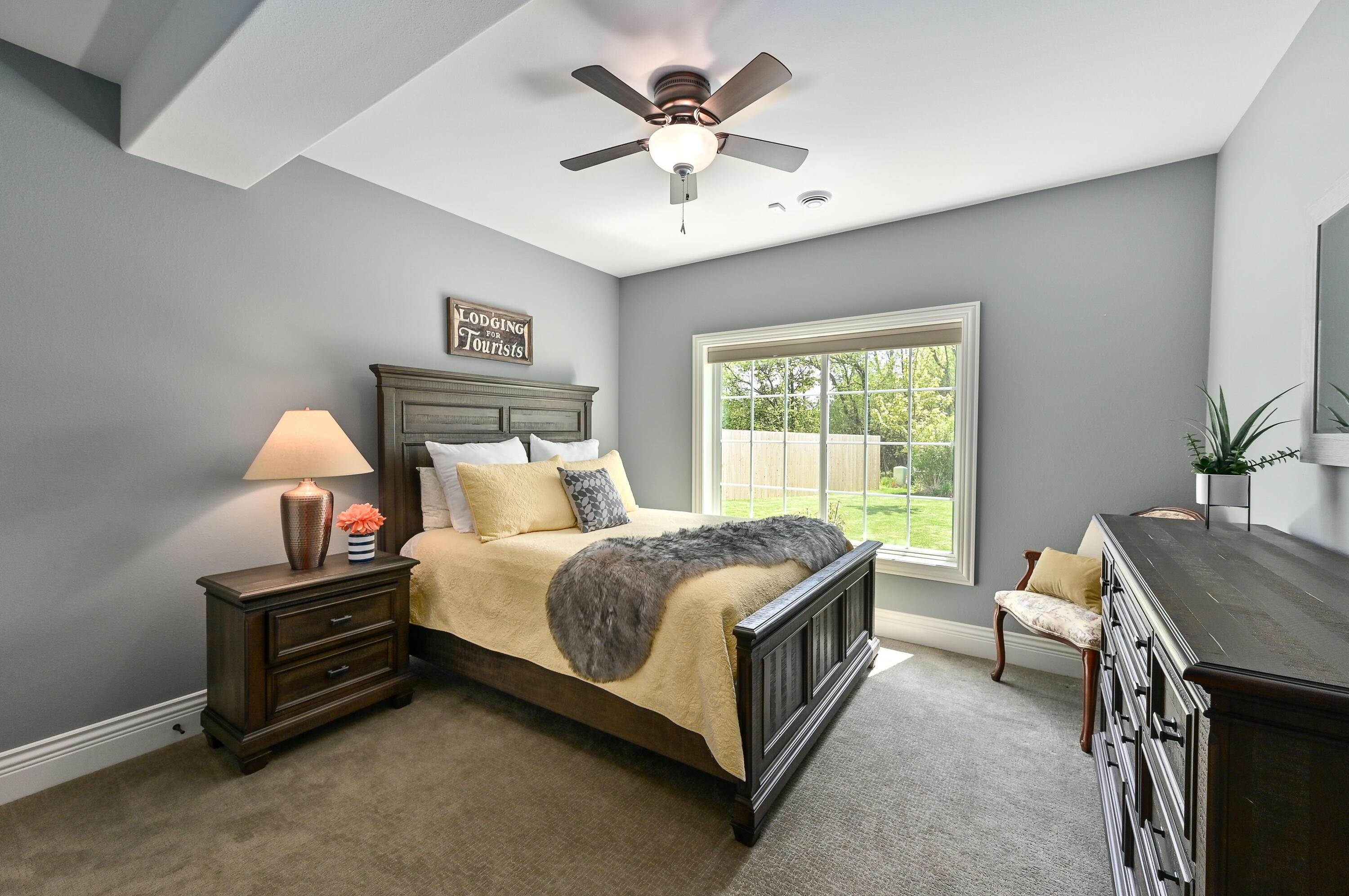 N86W4995 Covington Sq E