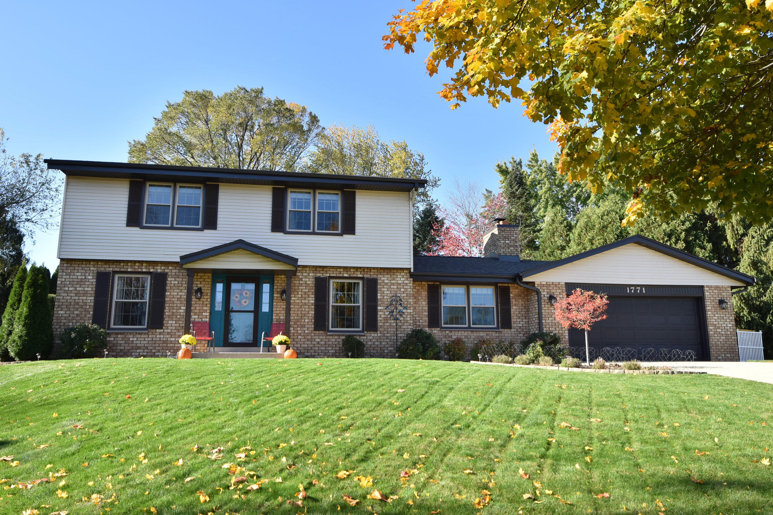 1771 Linden Ct