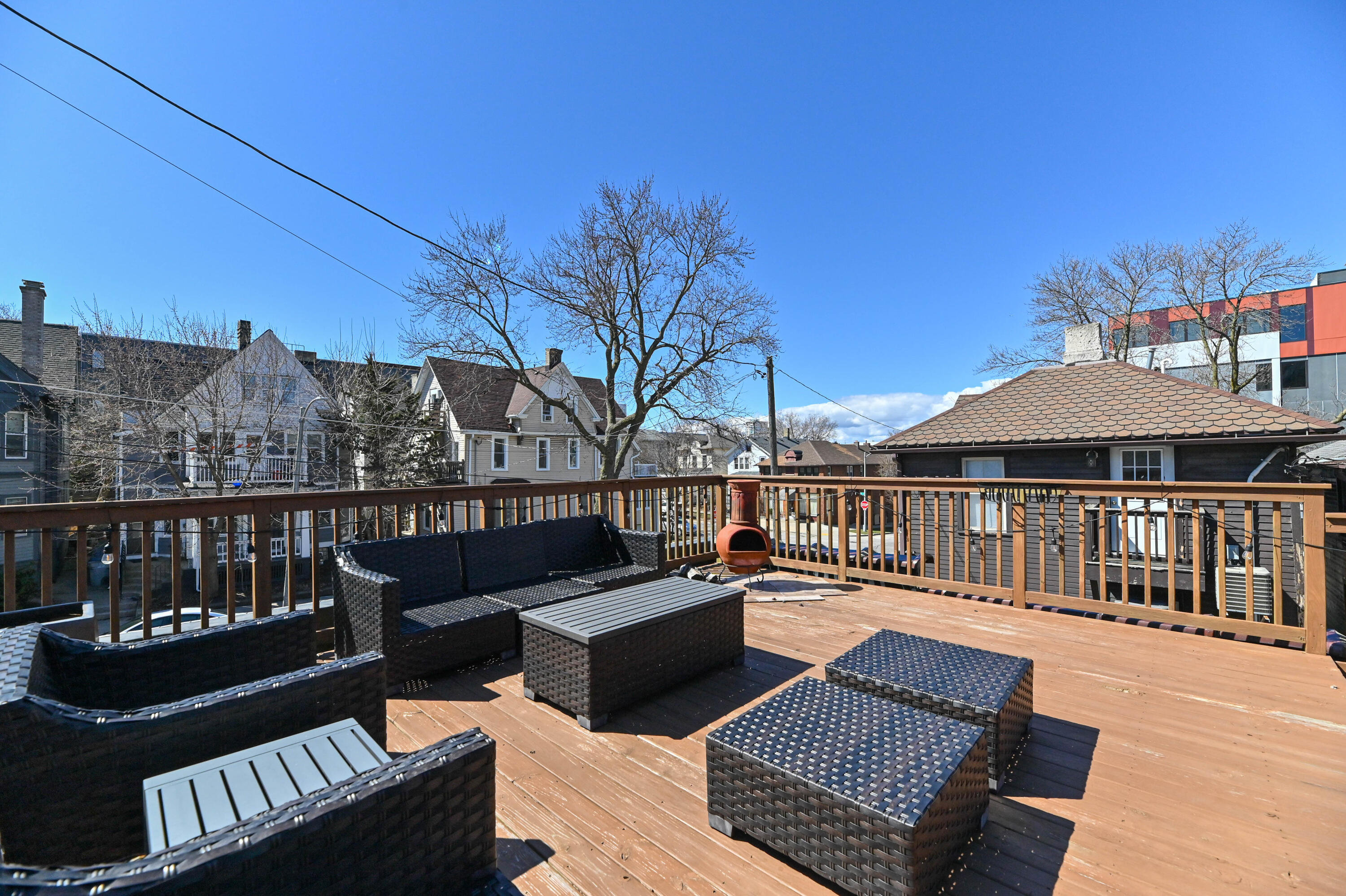 610 E Pleasant St 614