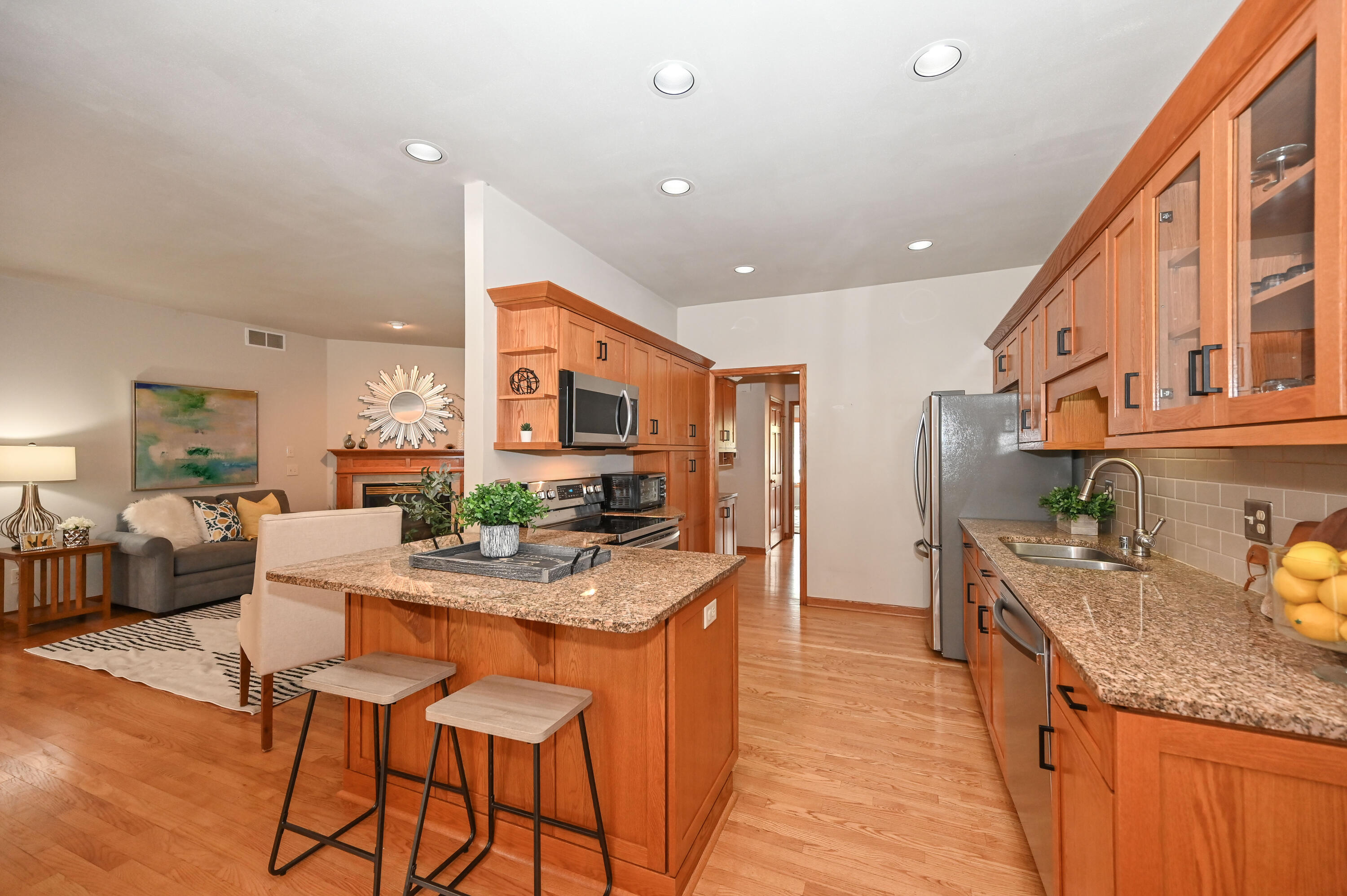 2353 Stoney Ln