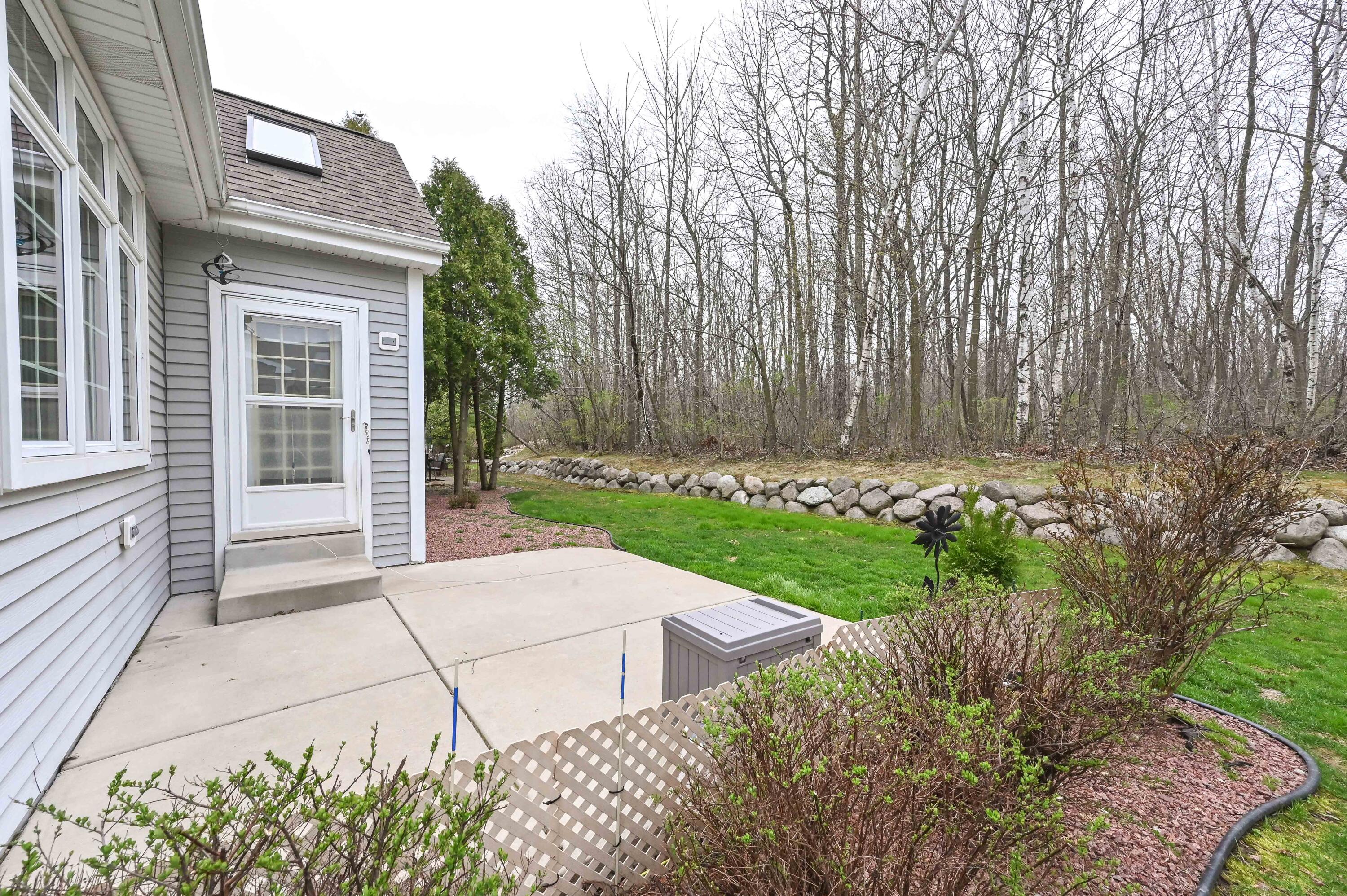 2353 Stoney Ln