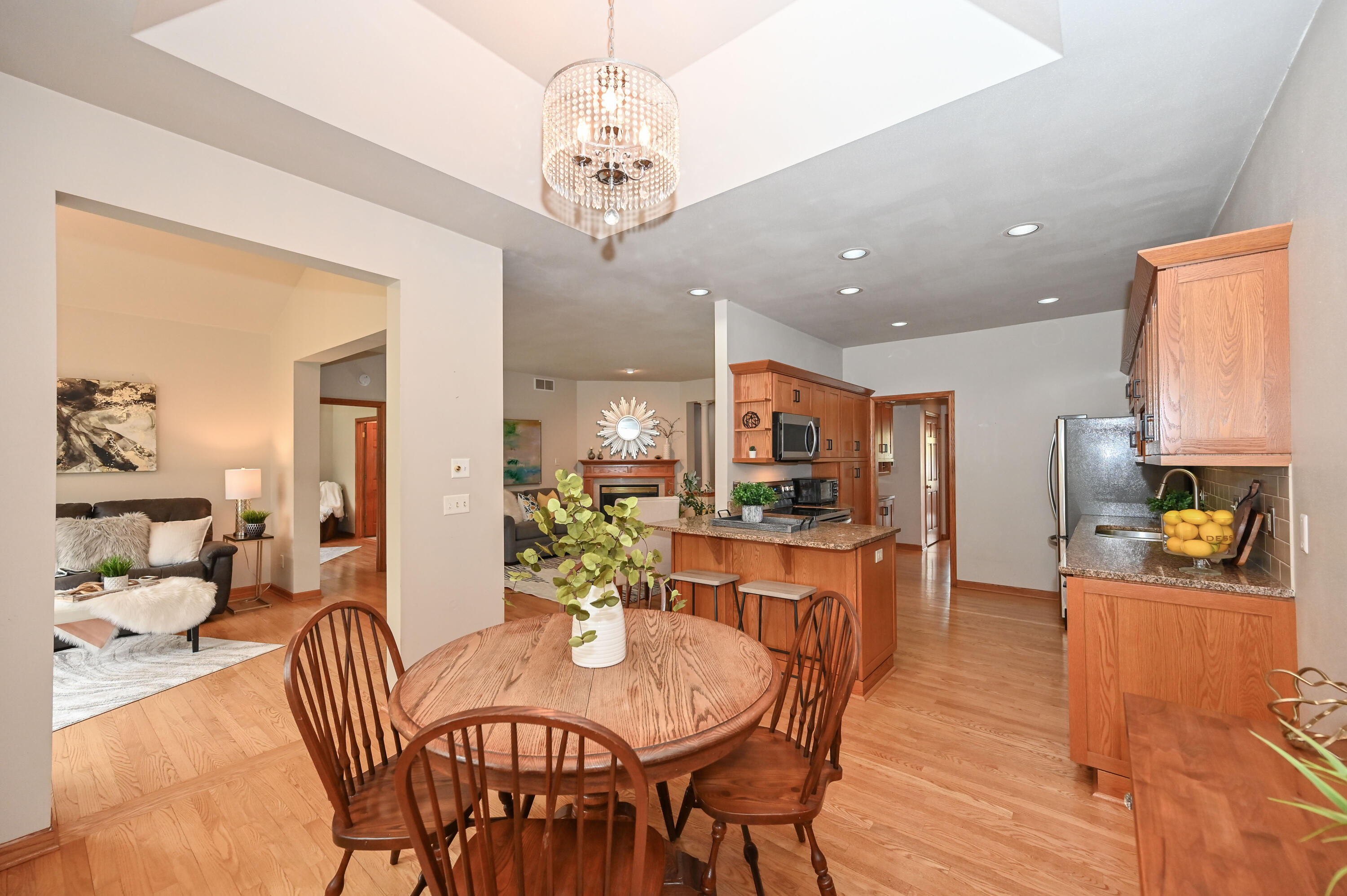 2353 Stoney Ln