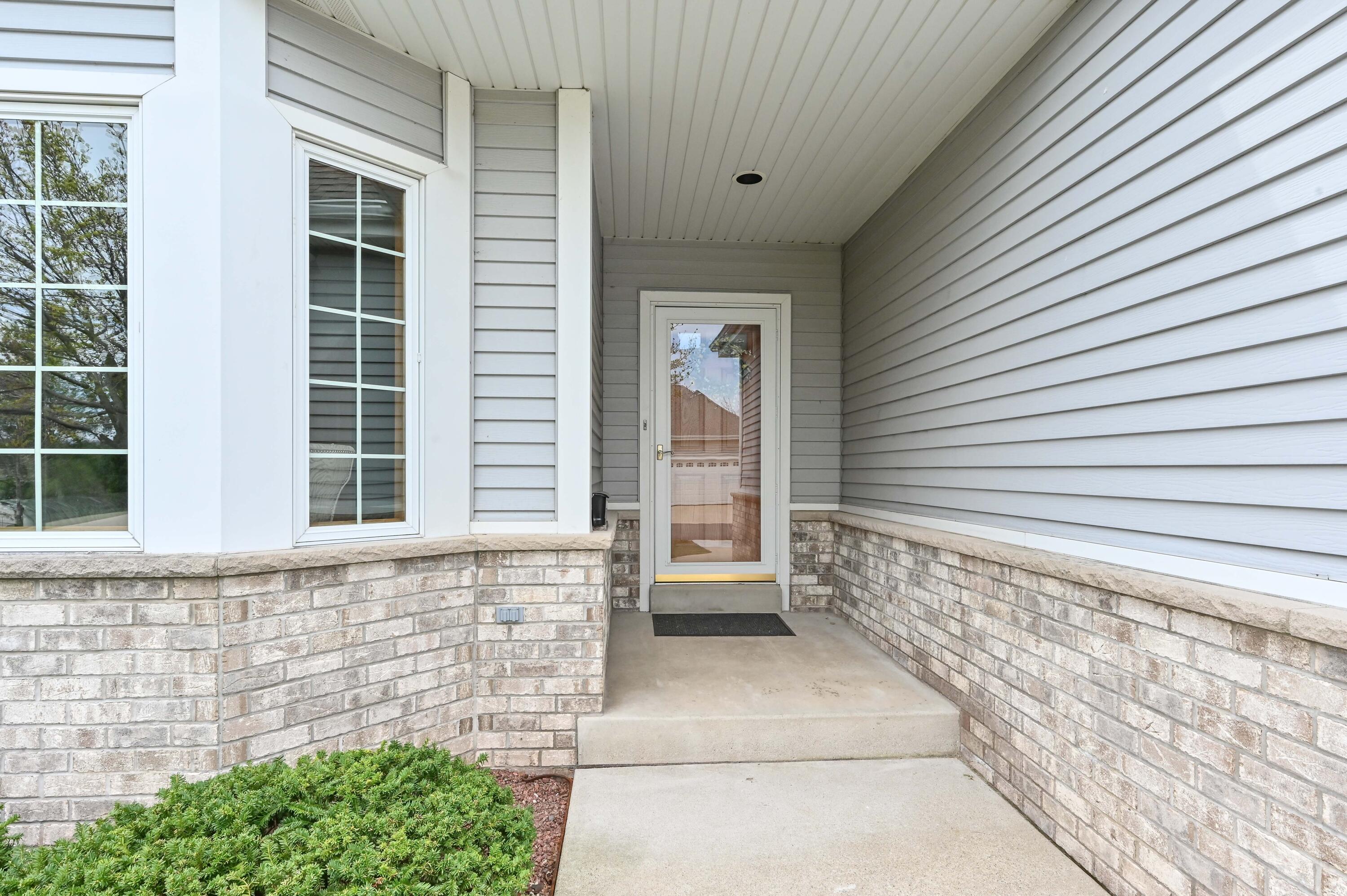 2353 Stoney Ln