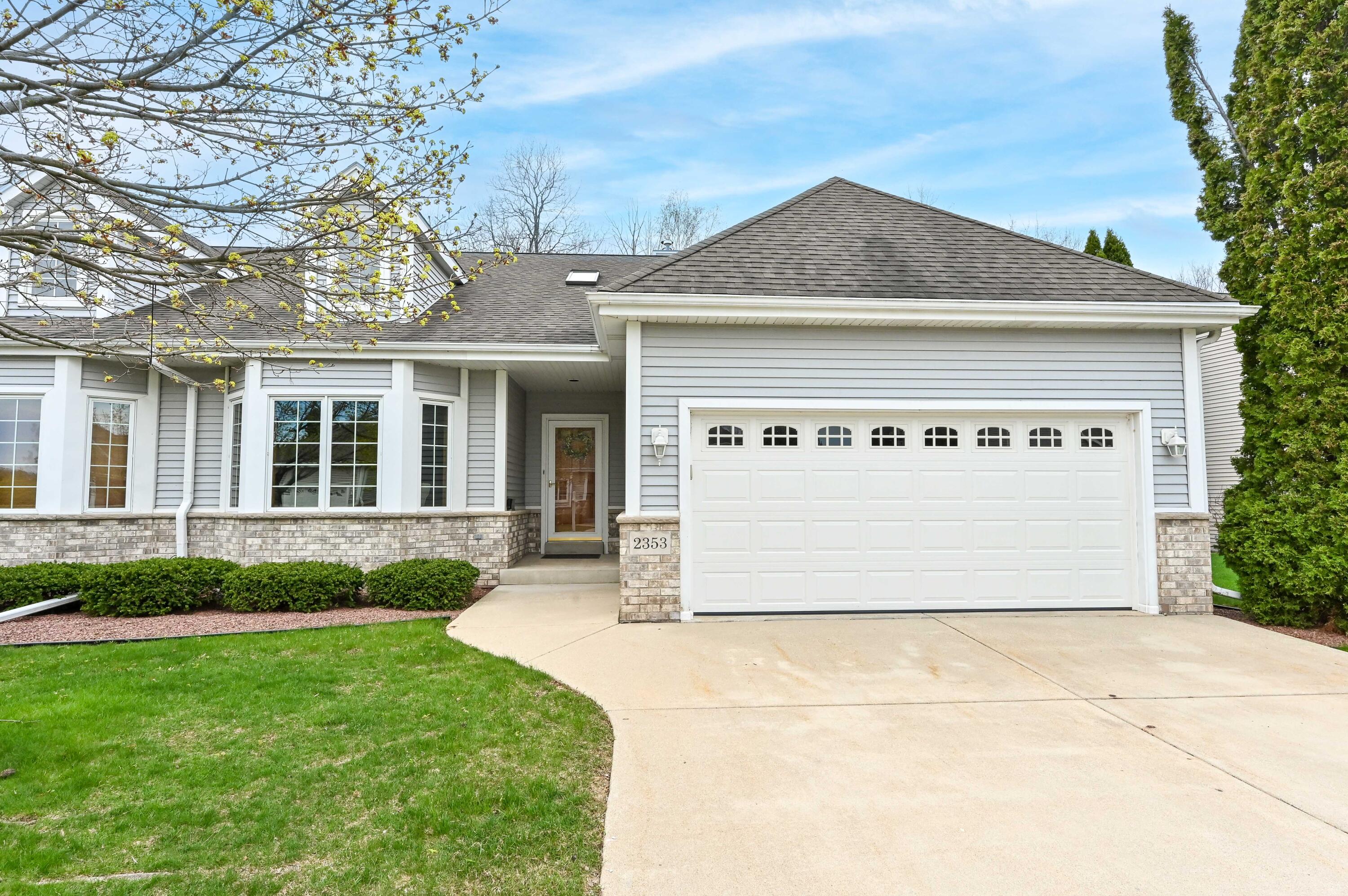 2353 Stoney Ln