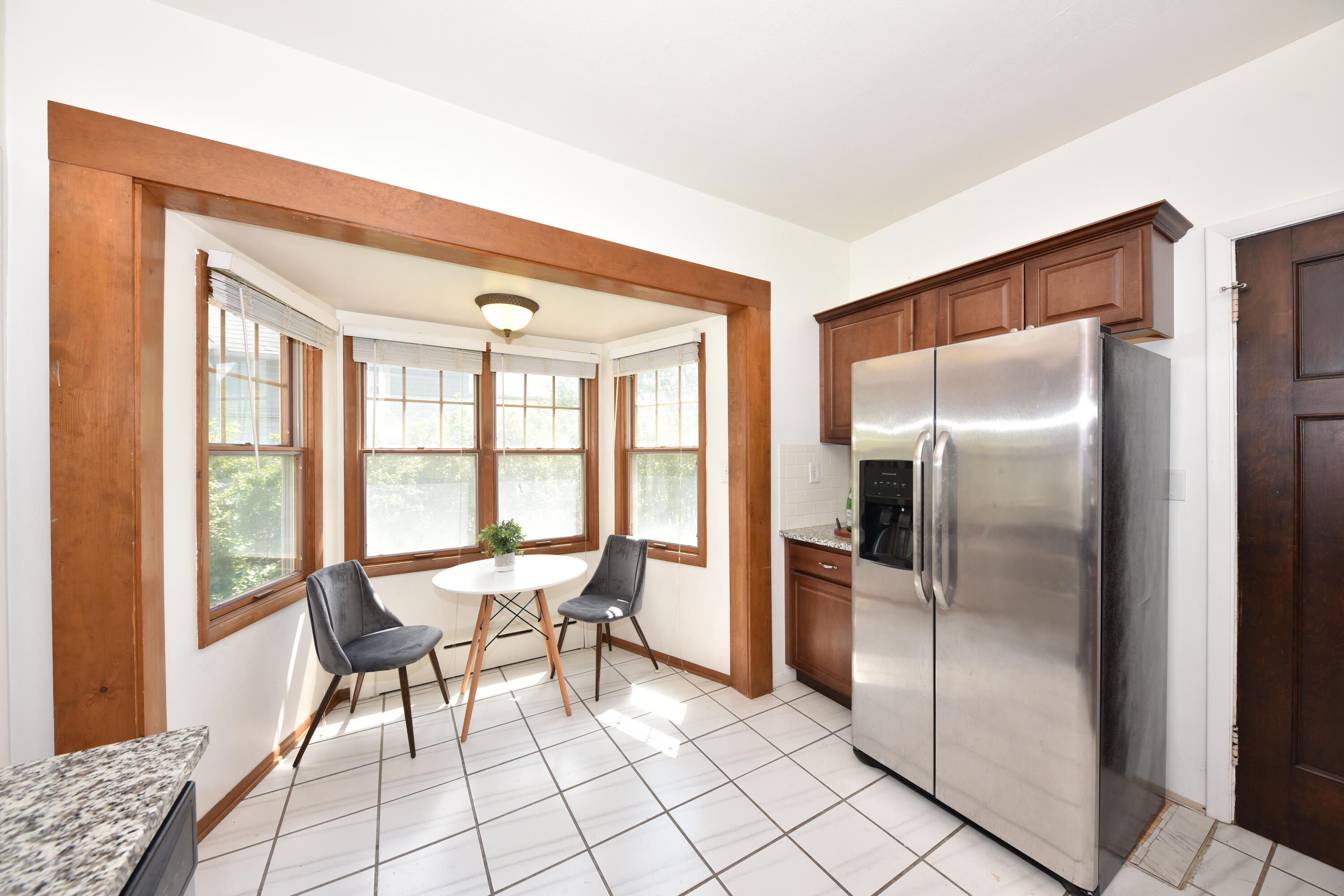 2485 N Maryland Ave 2487