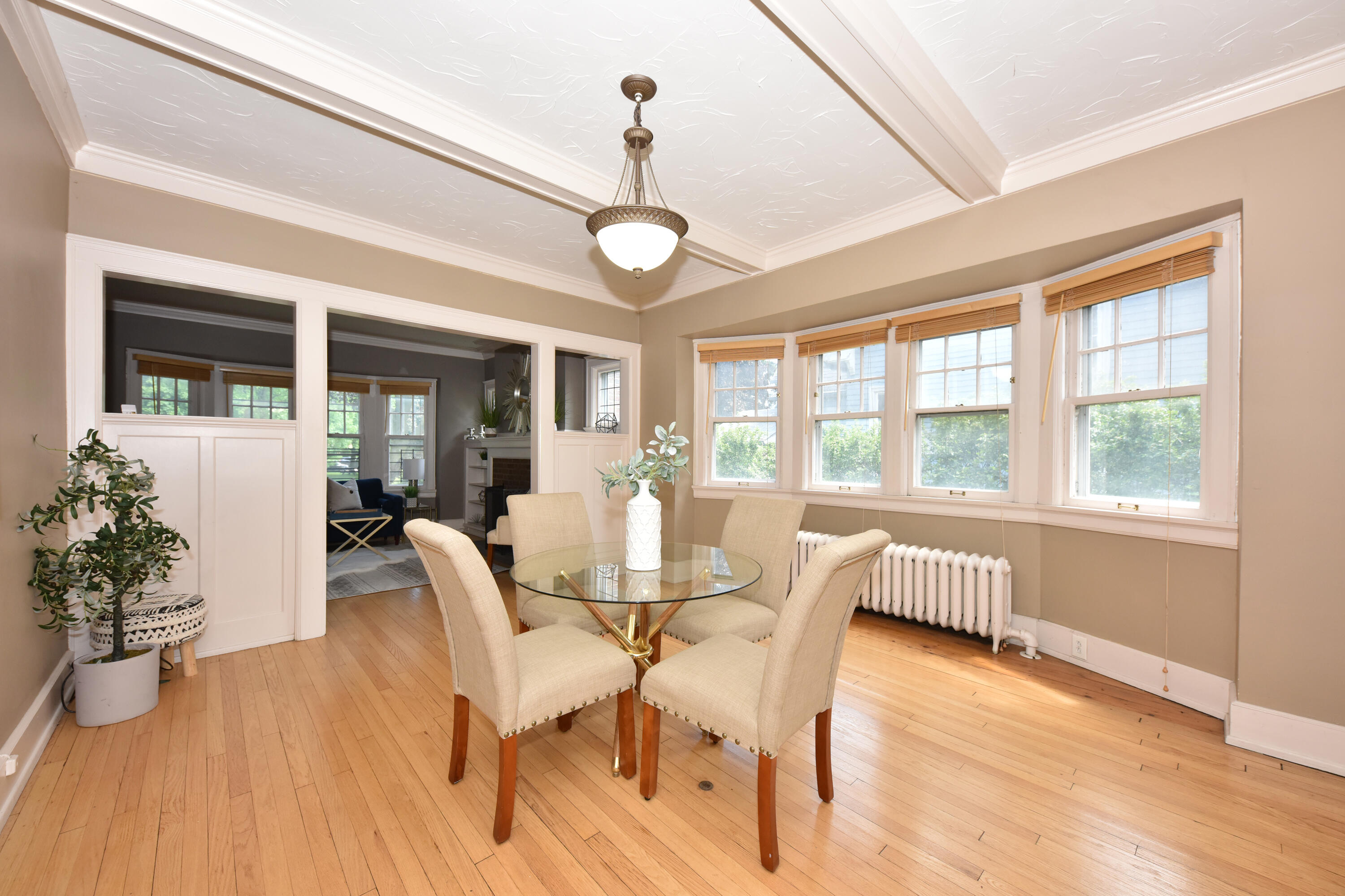 2485 N Maryland Ave 2487