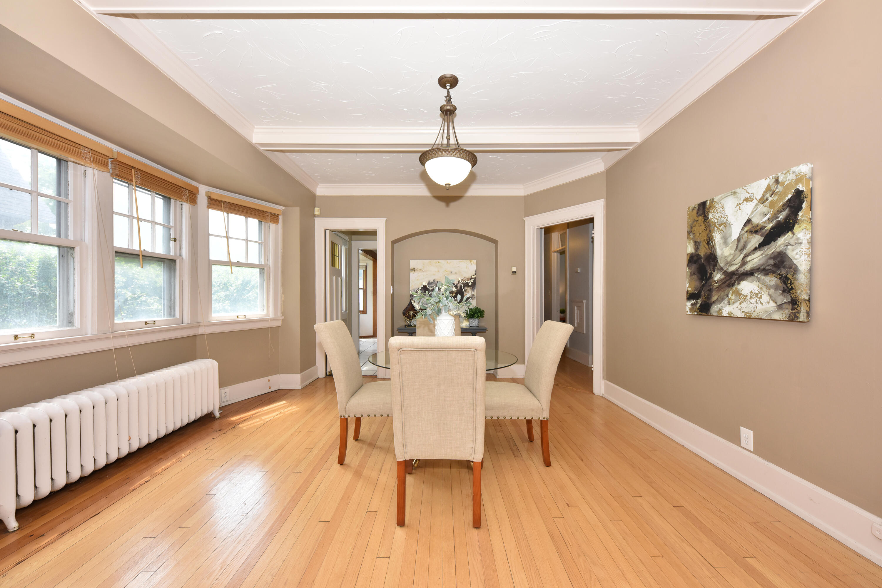 2485 N Maryland Ave 2487