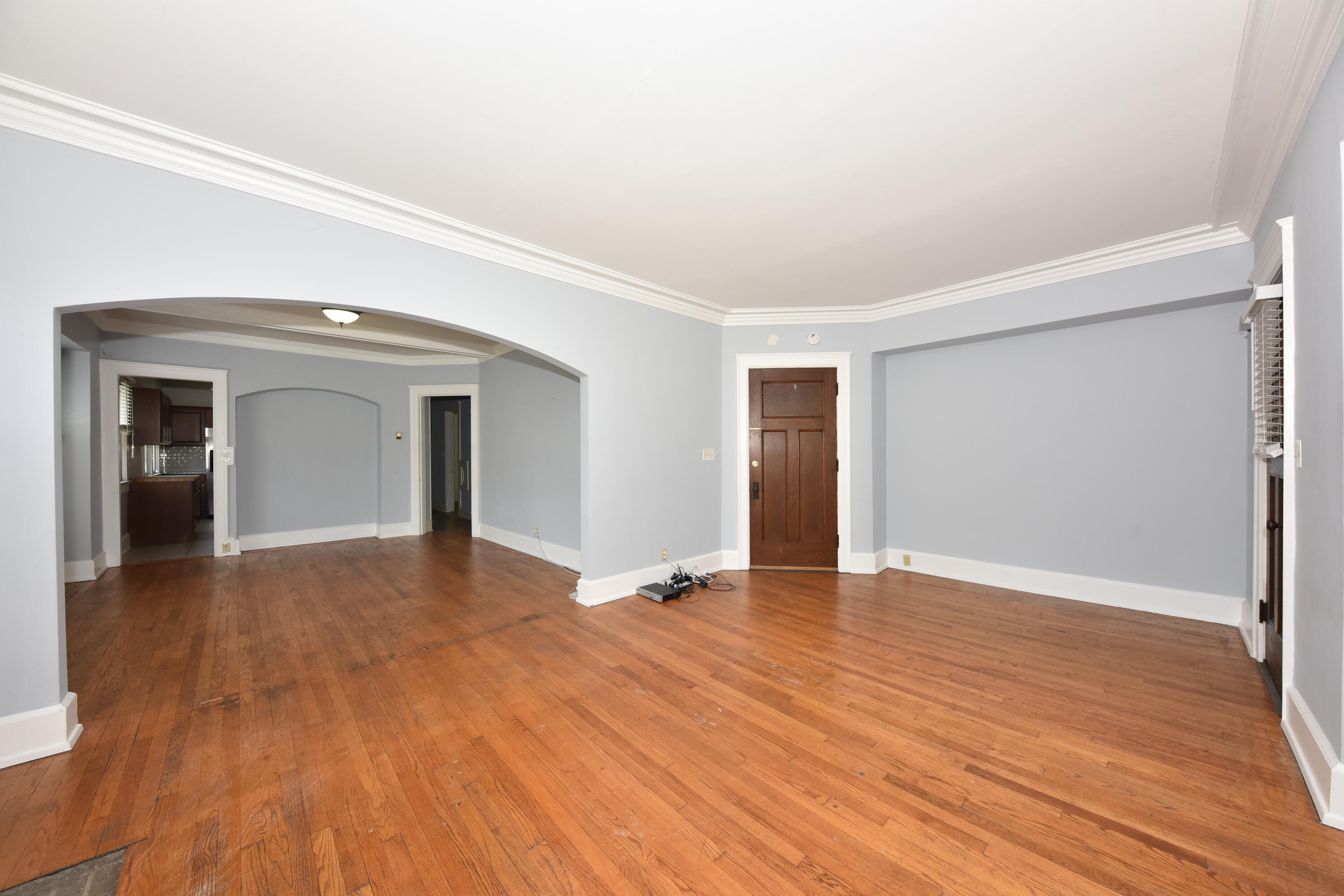 2485 N Maryland Ave 2487