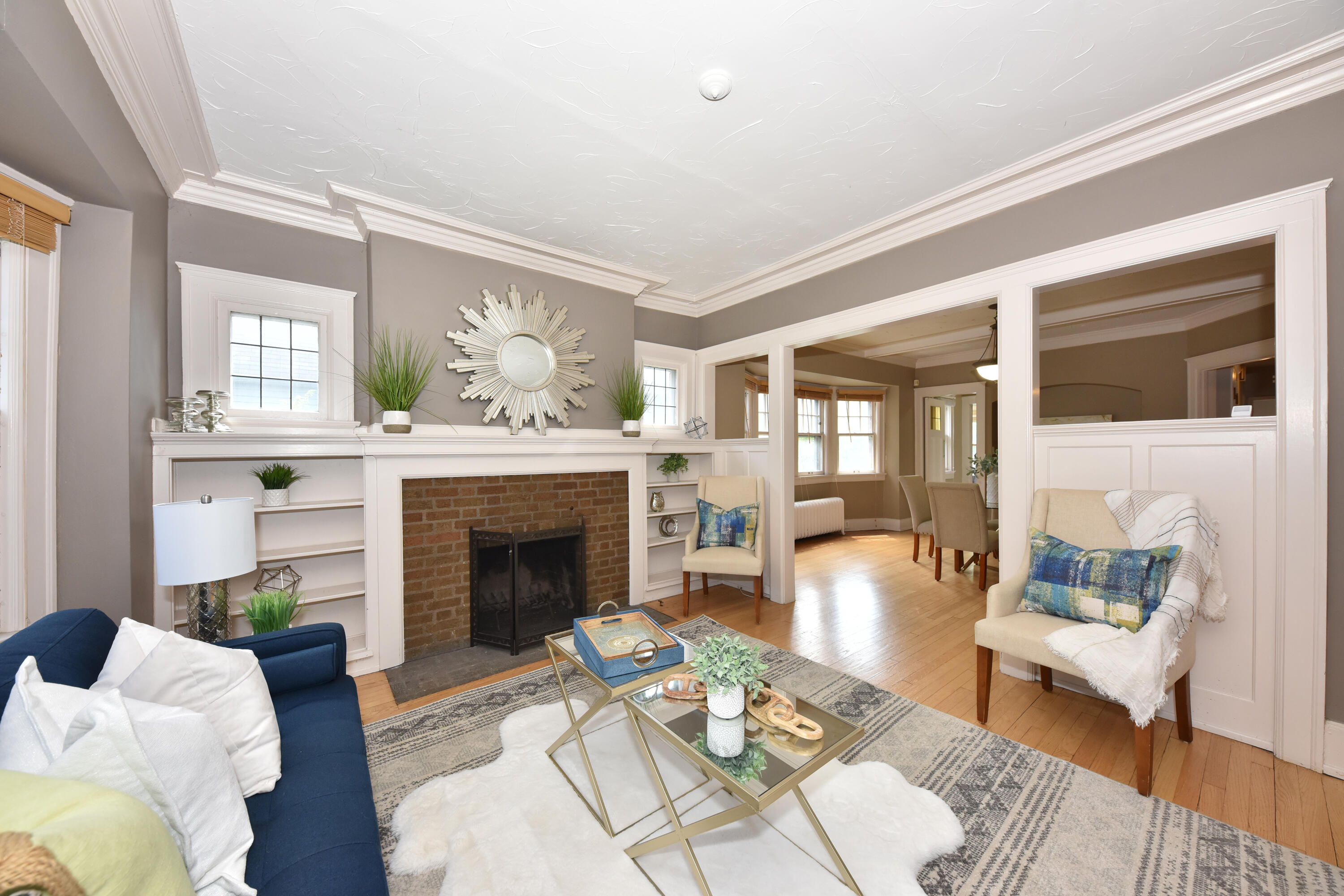 2485 N Maryland Ave 2487