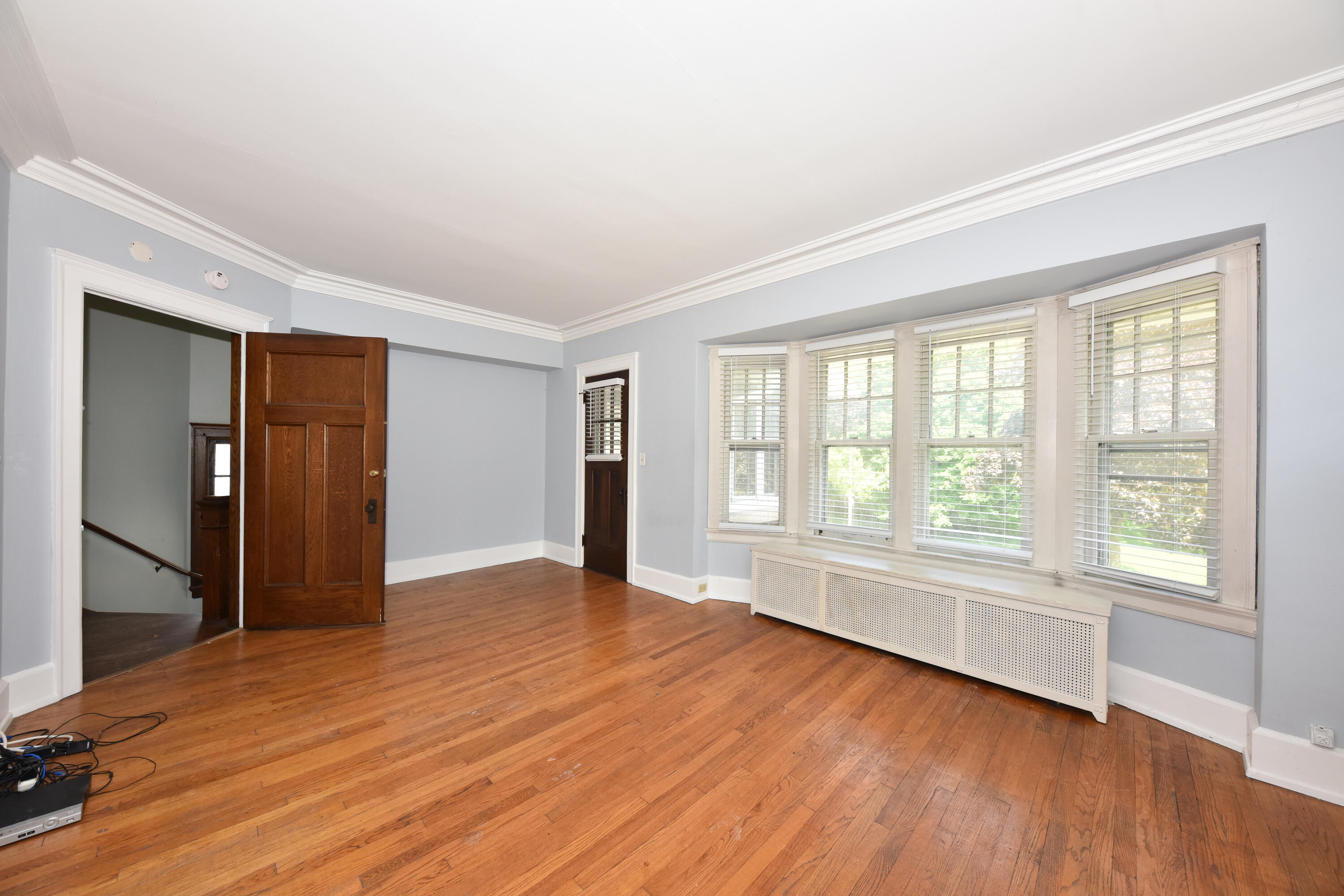 2485 N Maryland Ave 2487