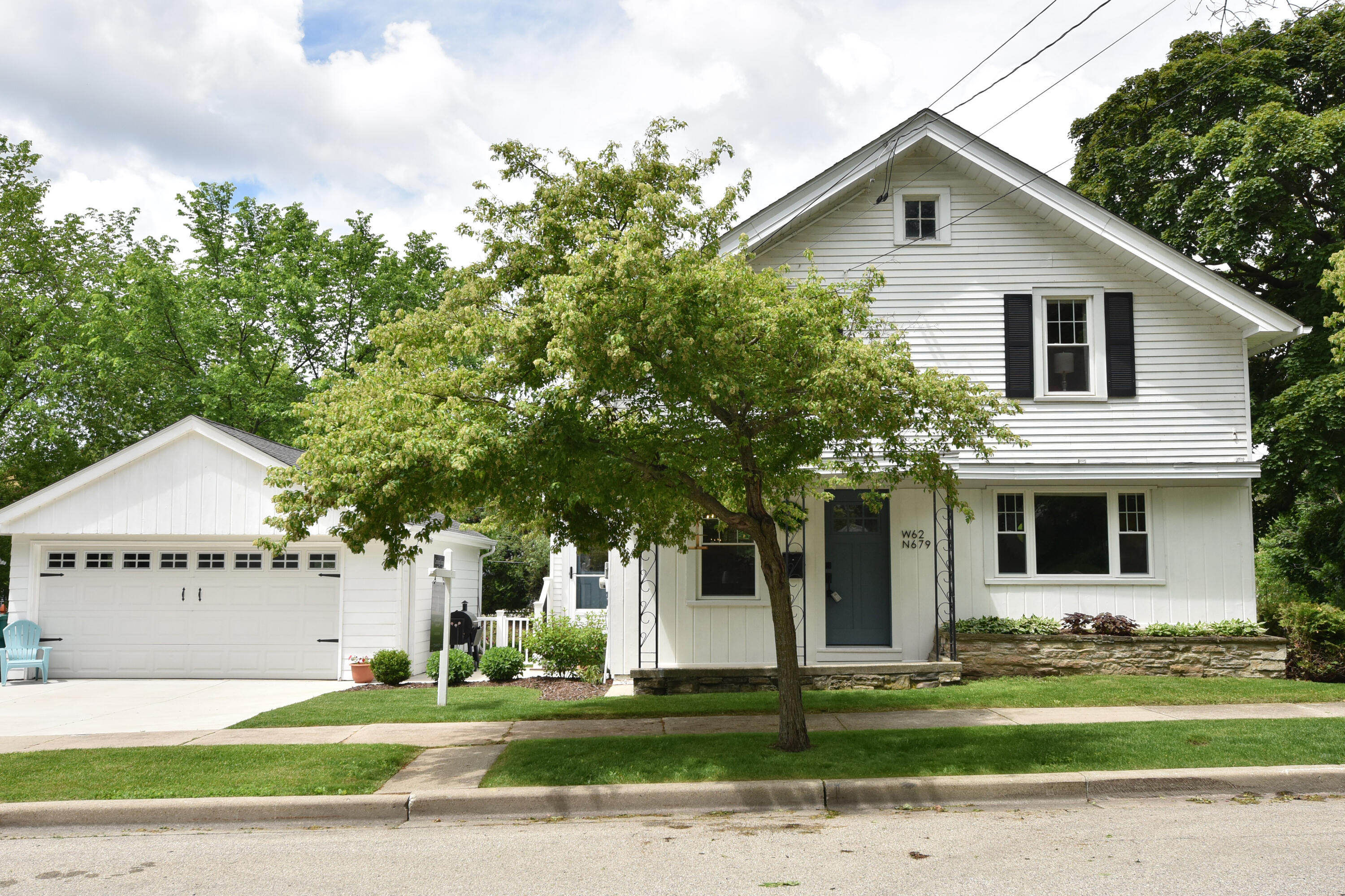 W62N679 Riveredge Dr