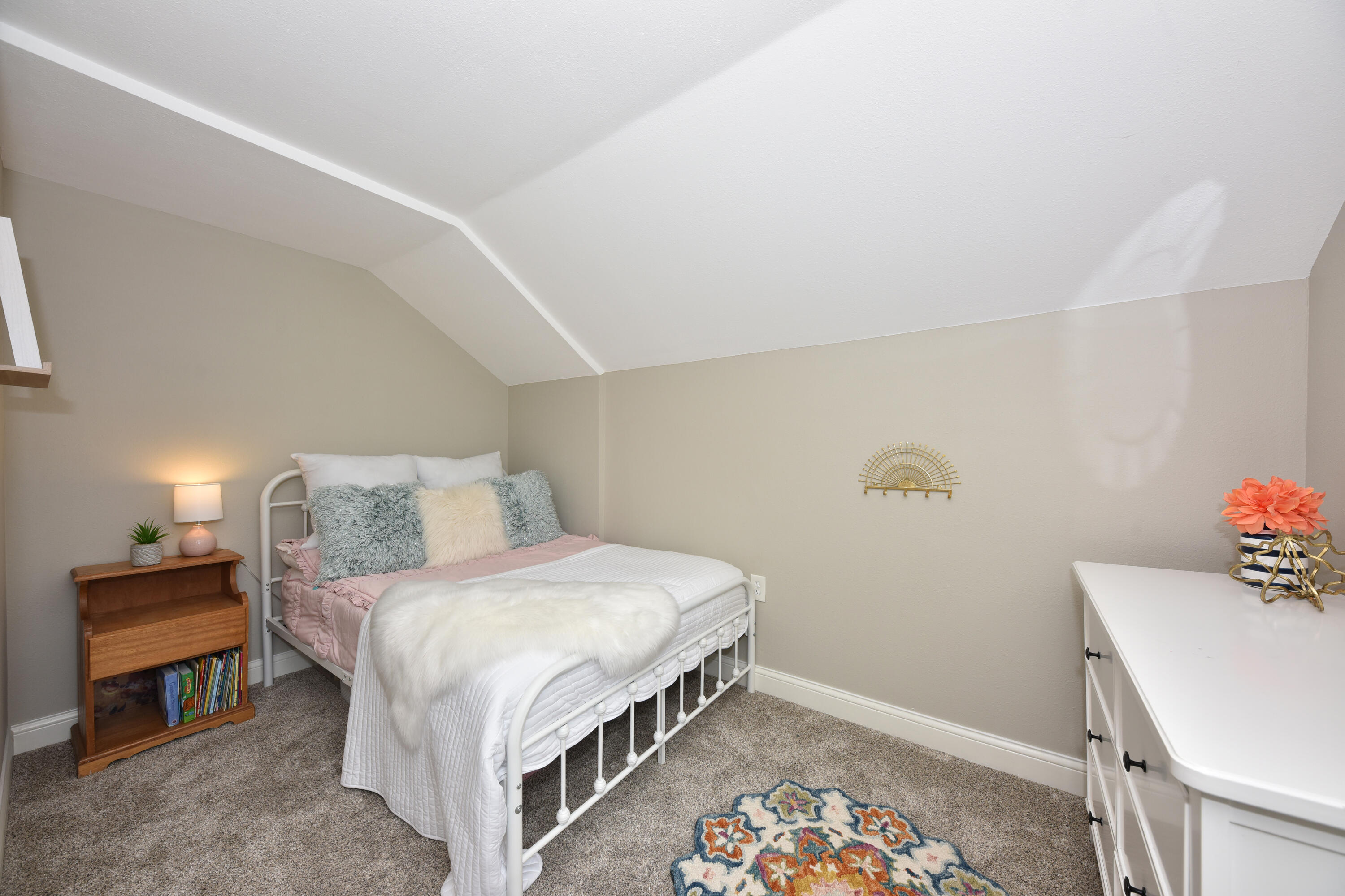 W62N679 Riveredge Dr