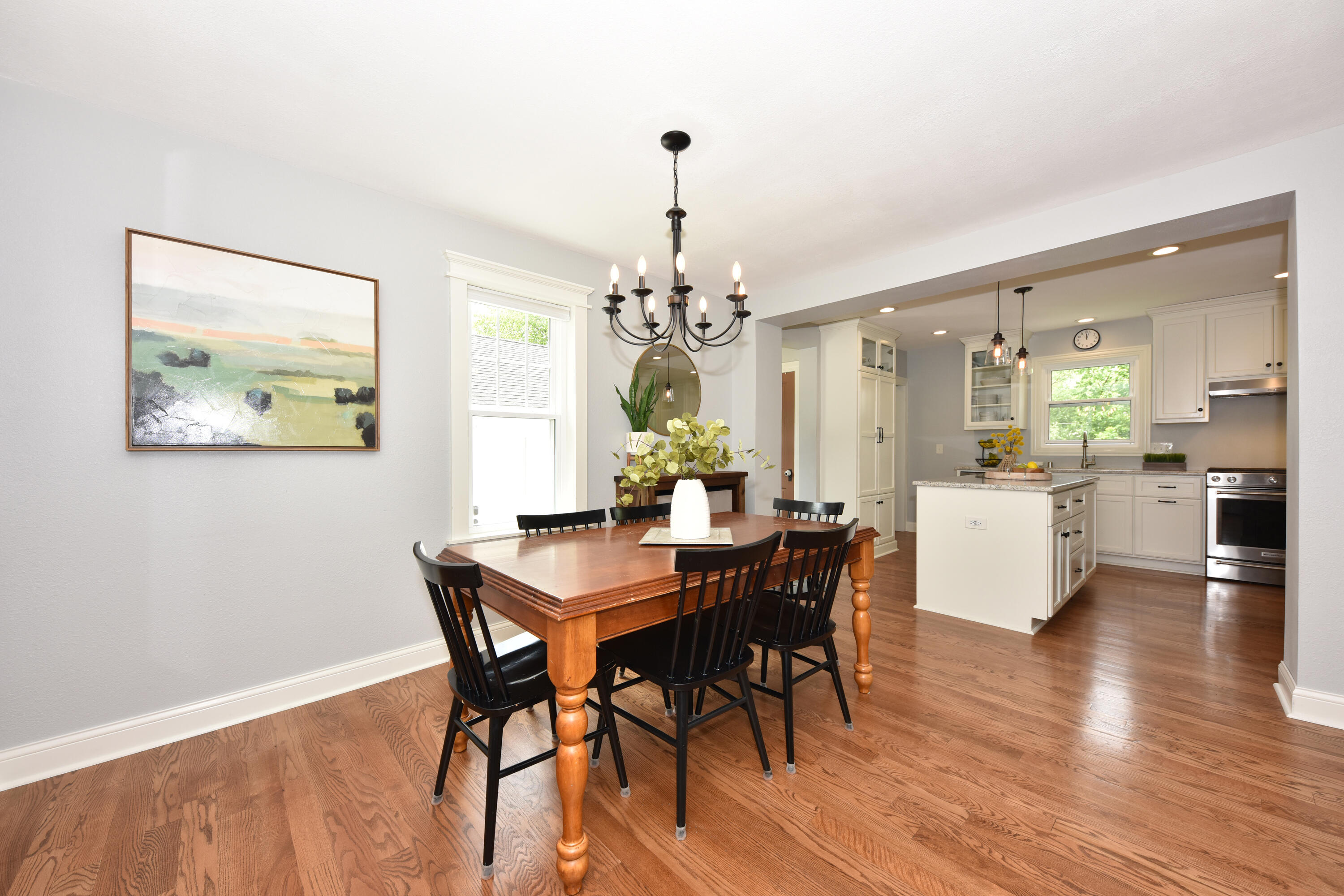 W62N679 Riveredge Dr