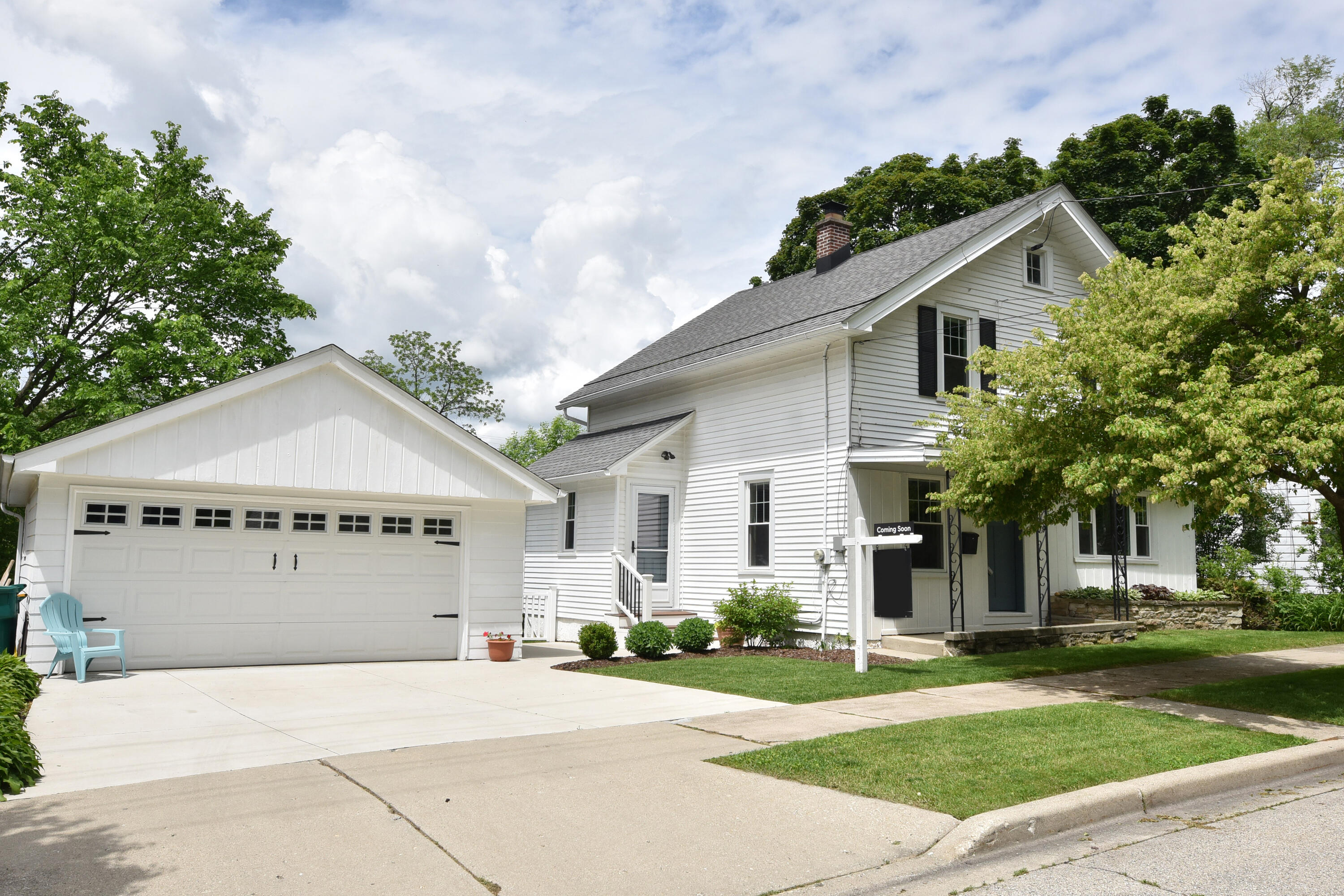 W62N679 Riveredge Dr