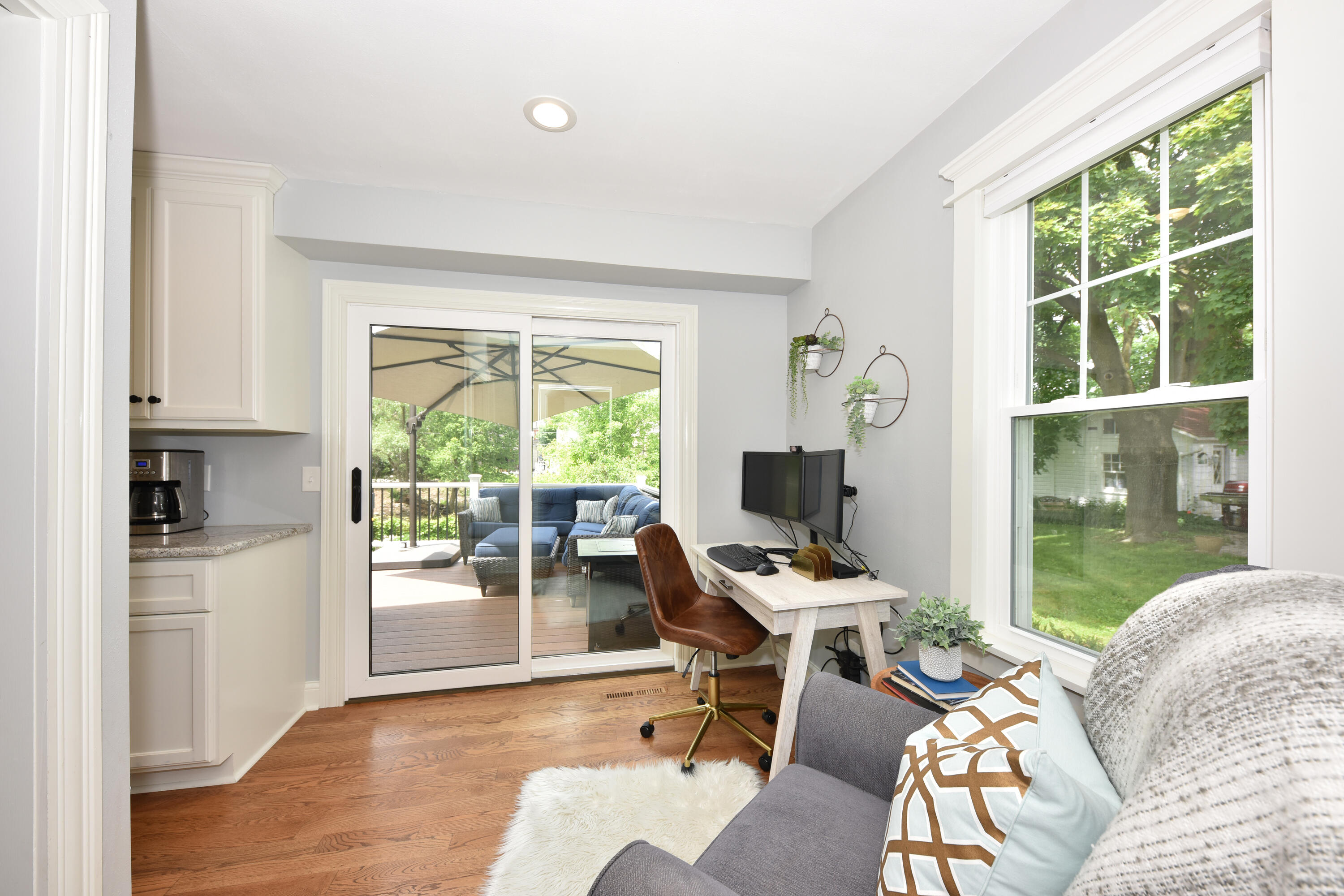 W62N679 Riveredge Dr