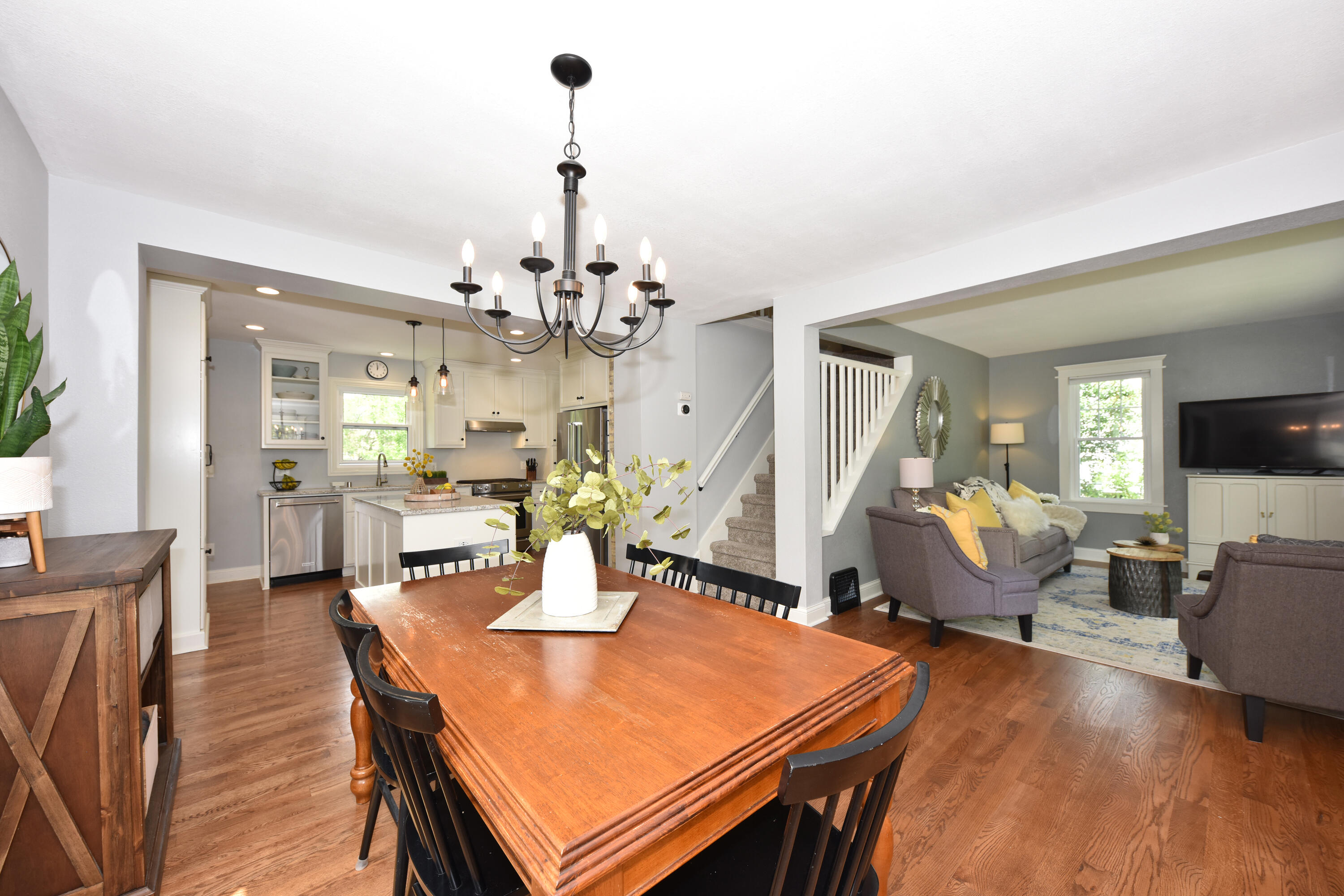 W62N679 Riveredge Dr