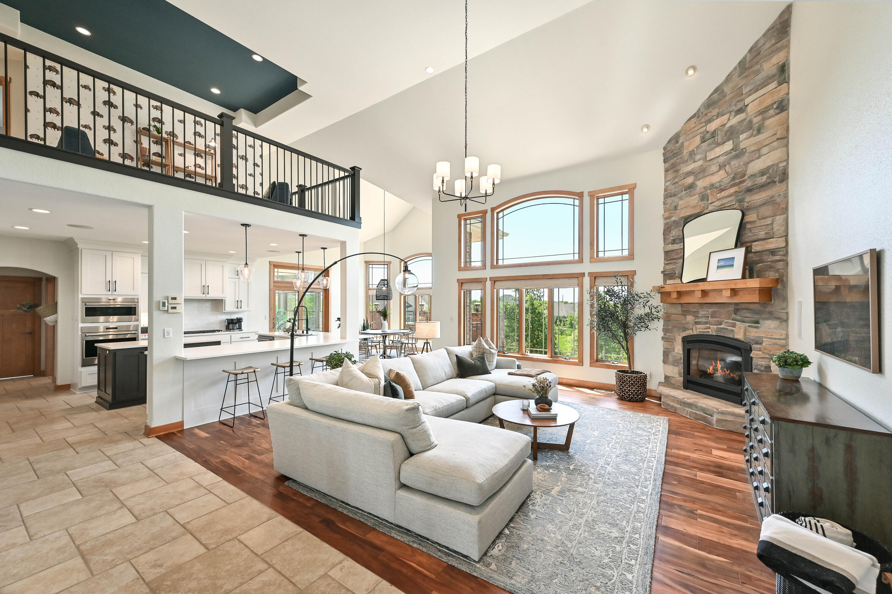 6925 W Oakview Ct