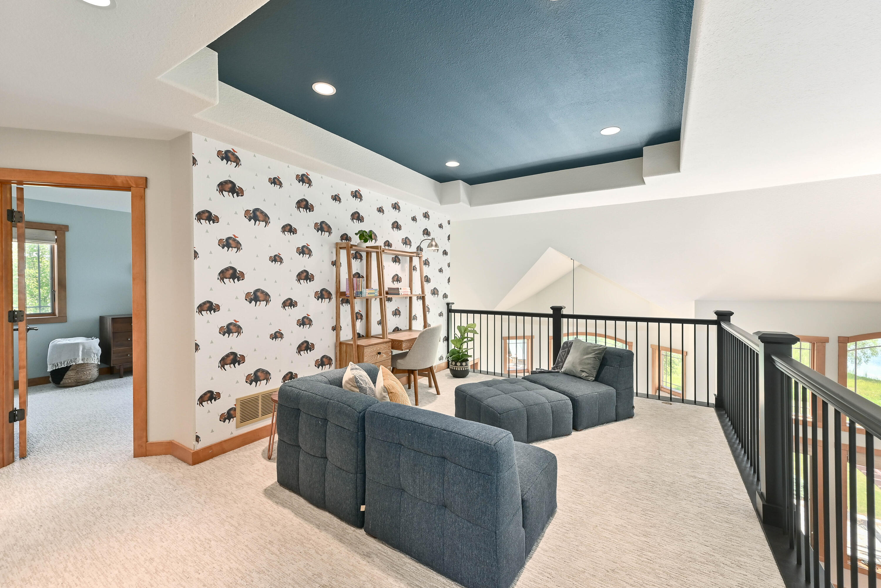 6925 W Oakview Ct
