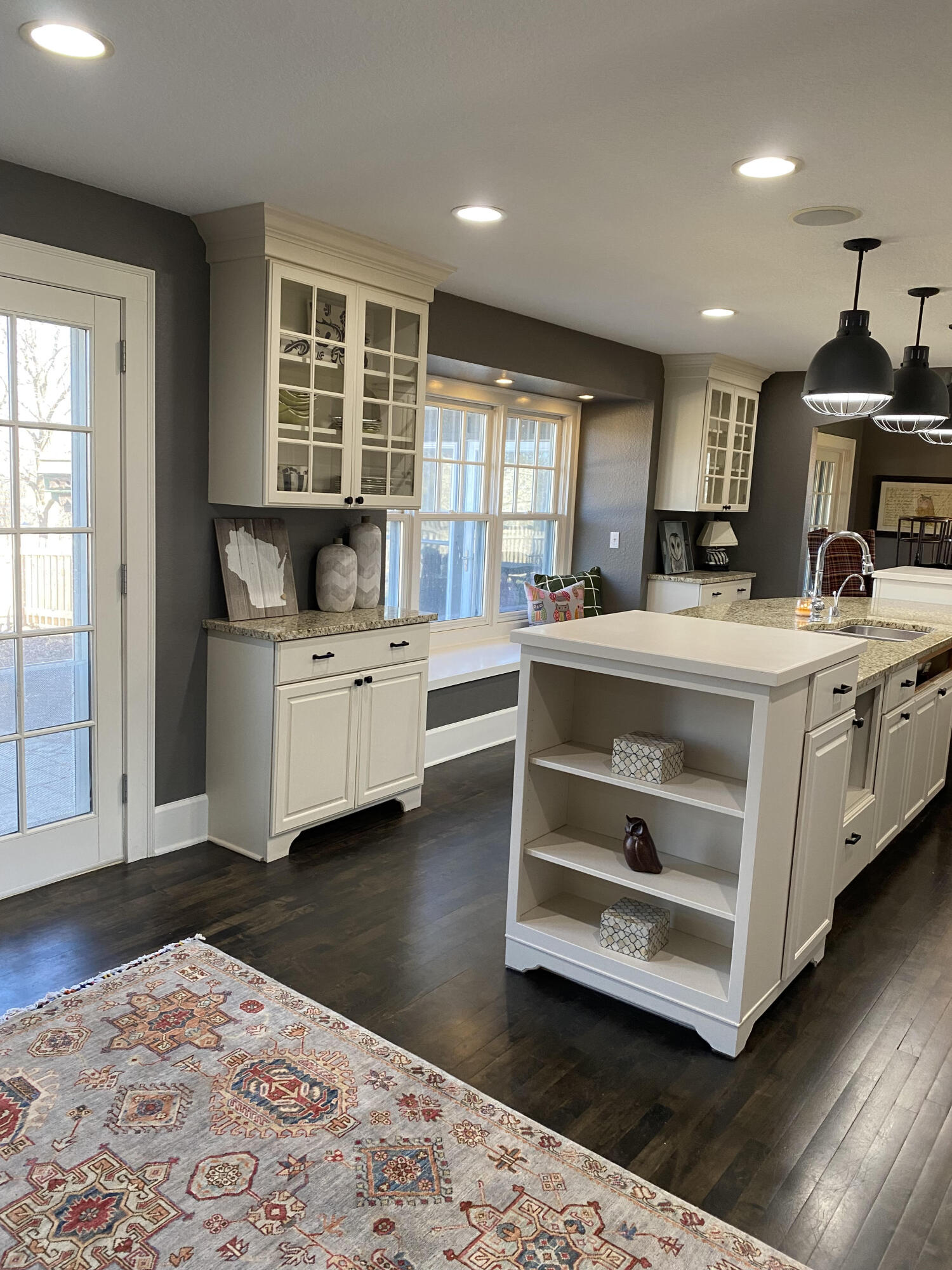 223 Aqua View Dr