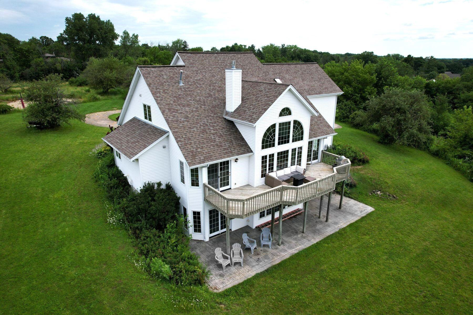 S81W20871 Russet Ct, Muskego