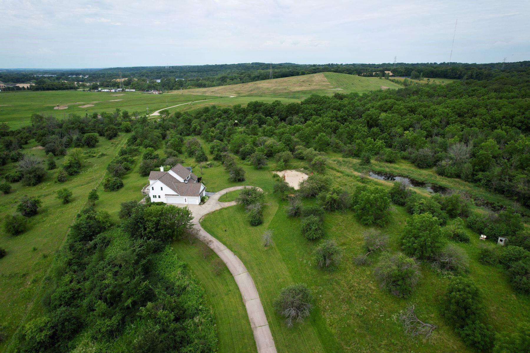 S81W20871 Russet Ct, Muskego