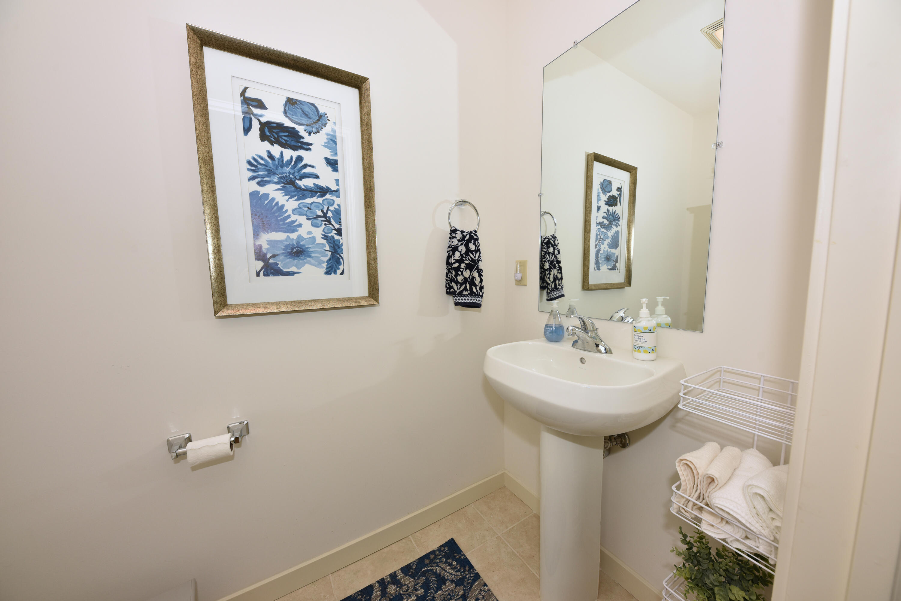 705 Village Green Way 309