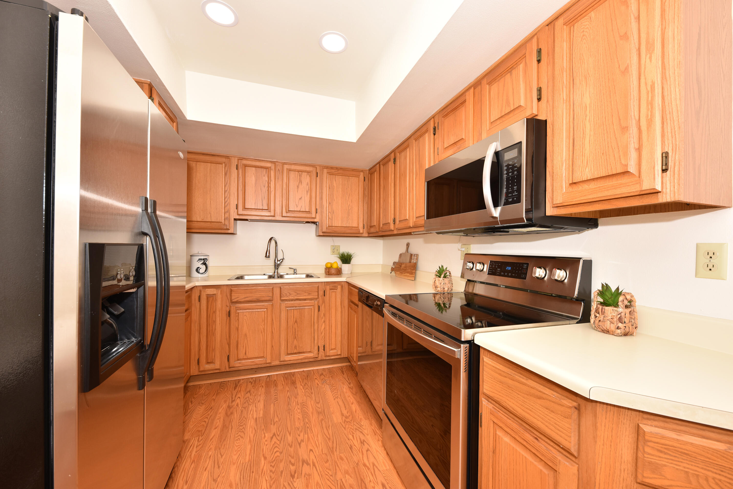 6565 N Green Bay Ave 108