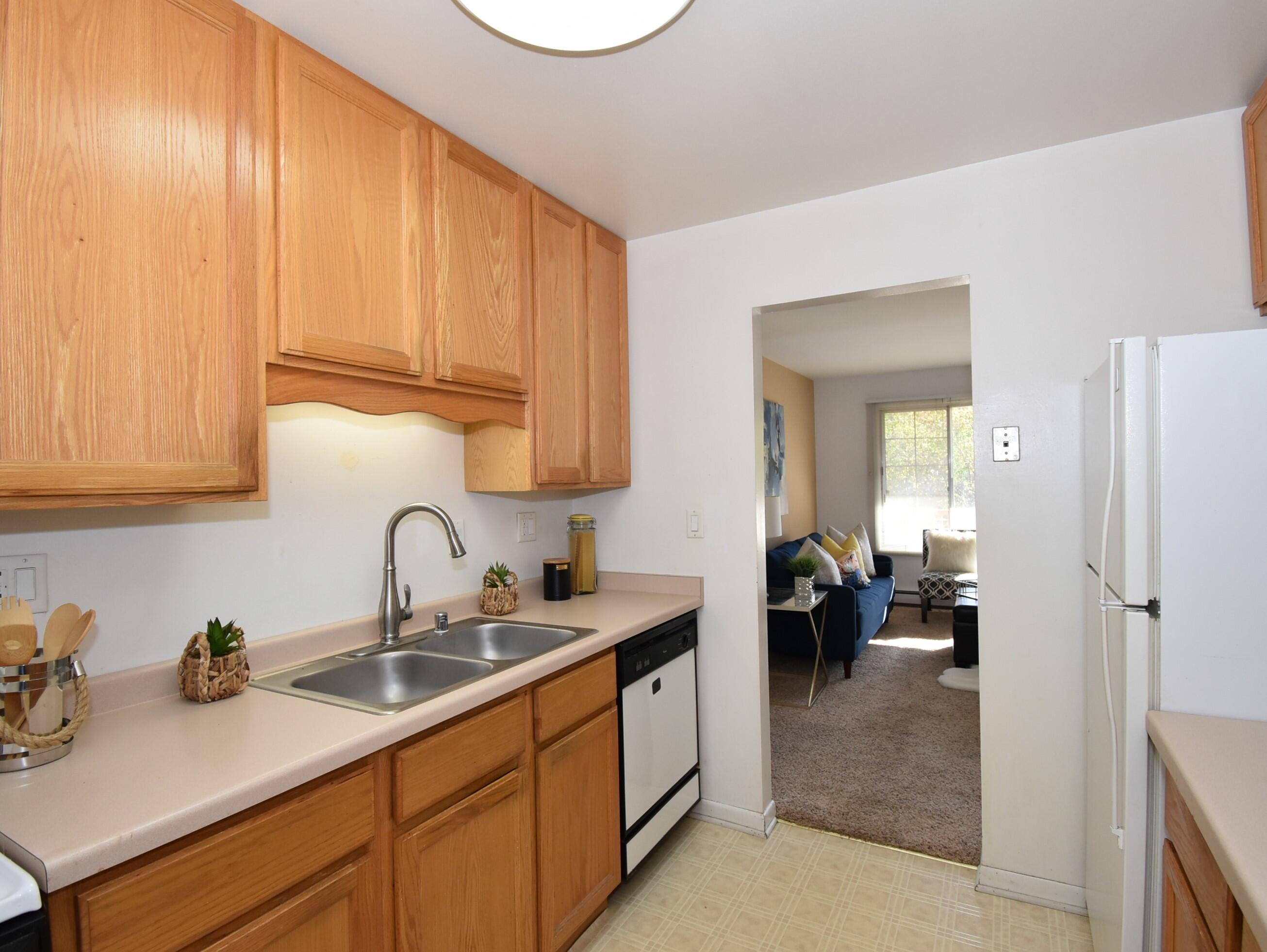 141 N Linden Ln 3