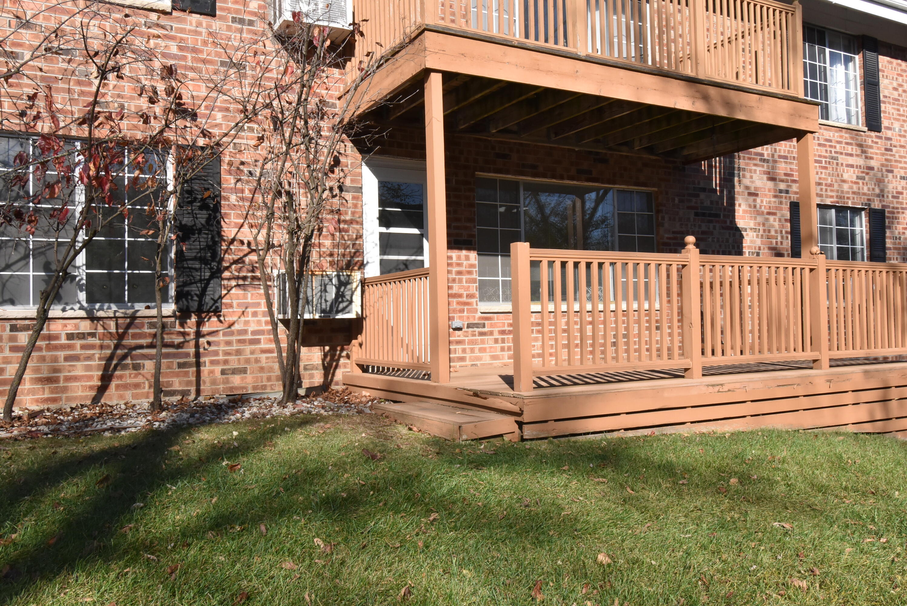 141 N Linden Ln 3