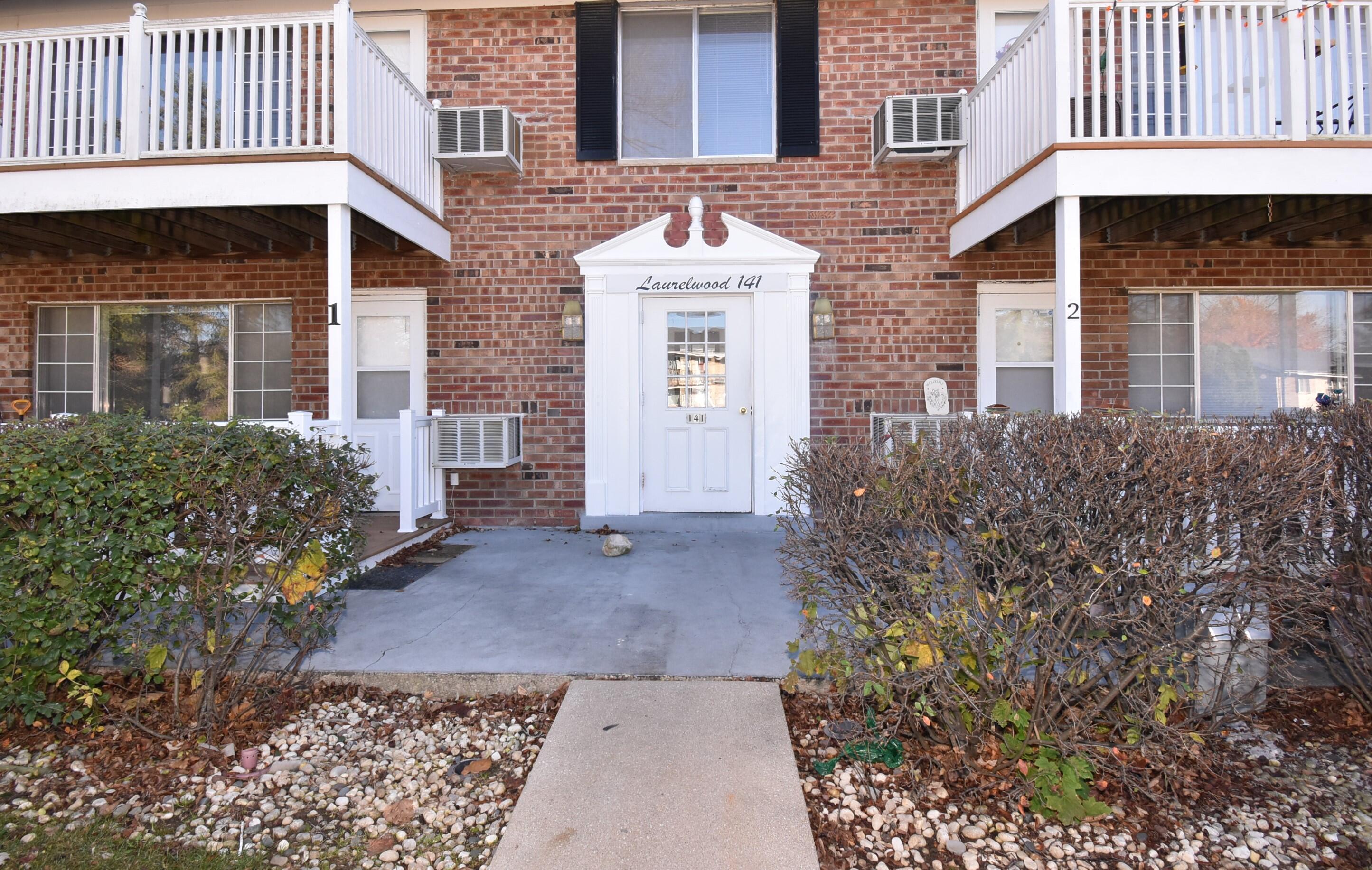 141 N Linden Ln 3