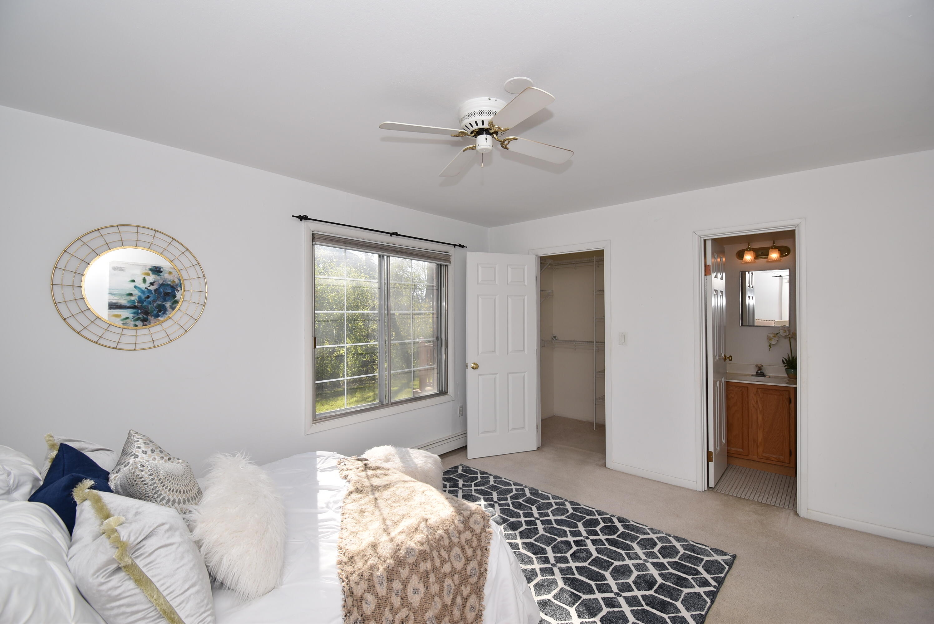 141 N Linden Ln 3