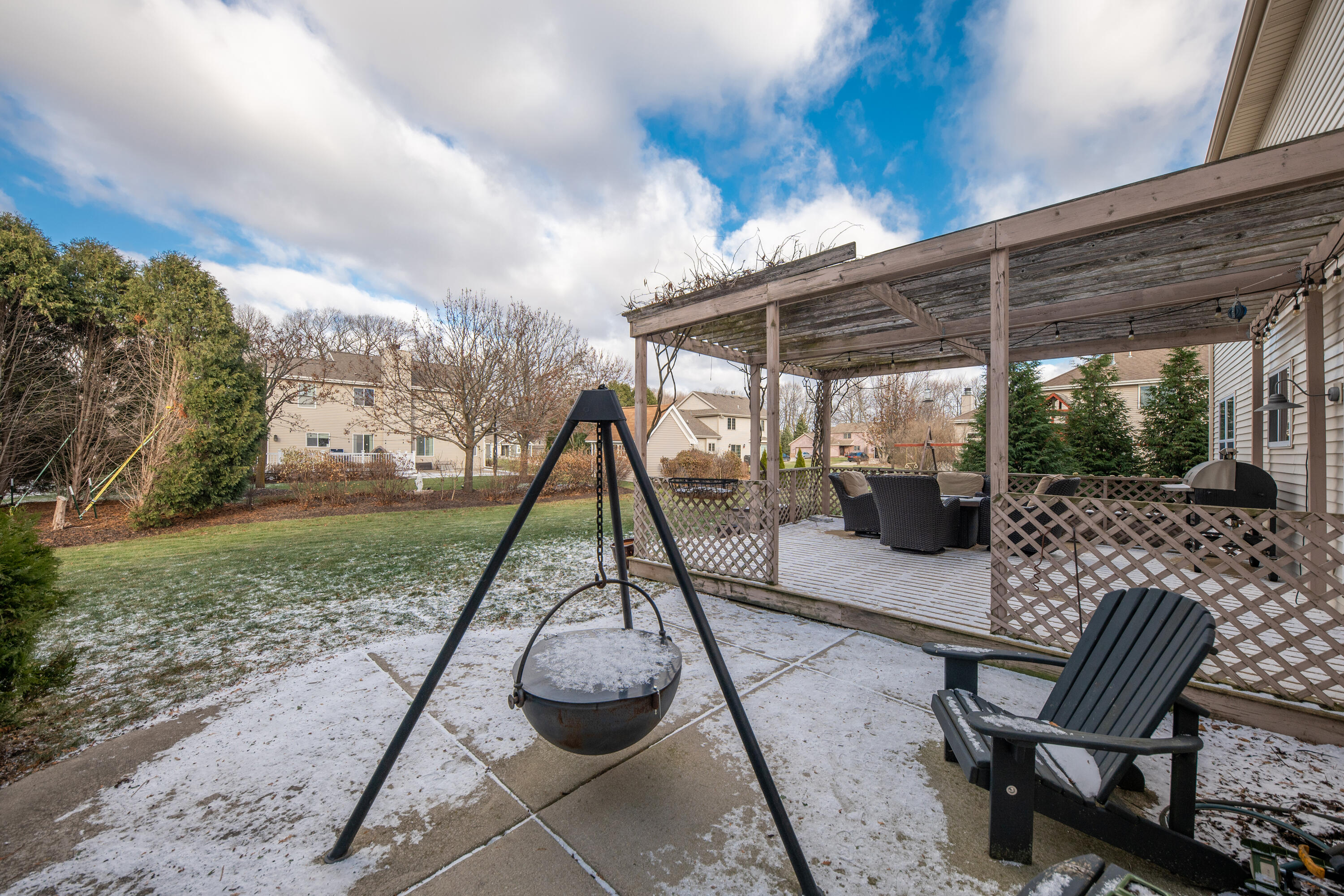 N114W19716 Woodberry Pass