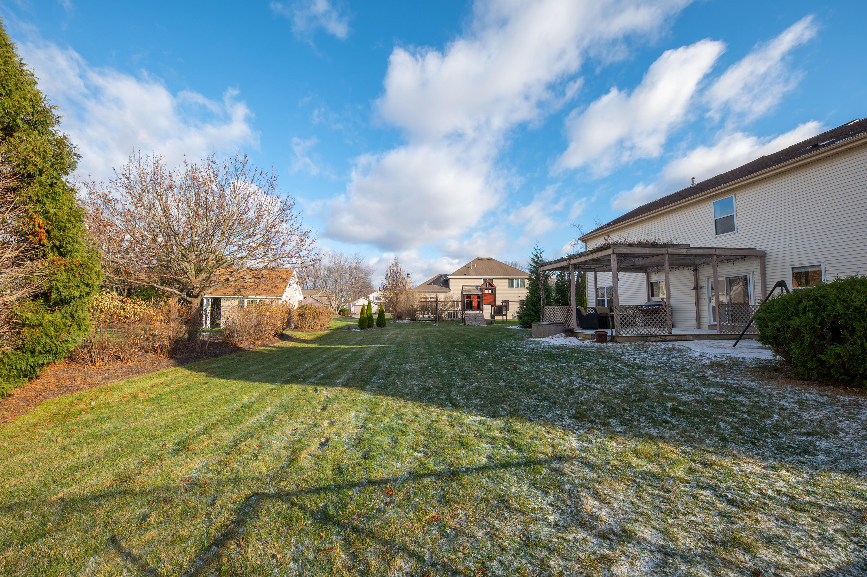 N114W19716 Woodberry Pass