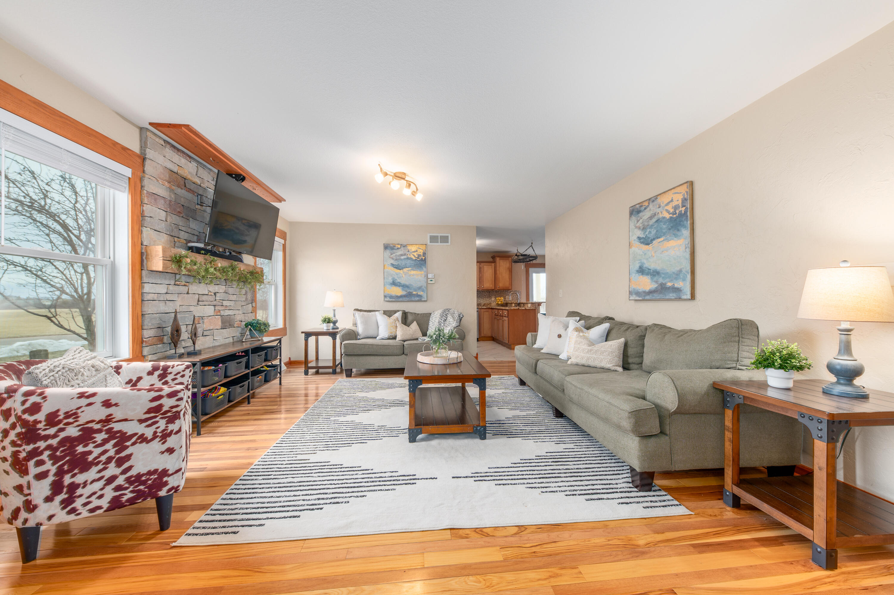 670 Greystone Dr
