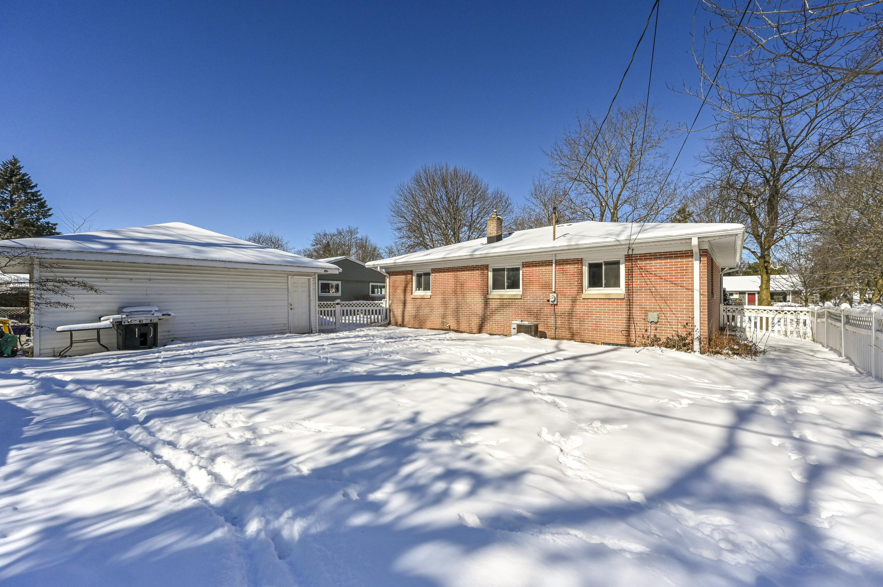 N56W5439 Sunnyside Ln