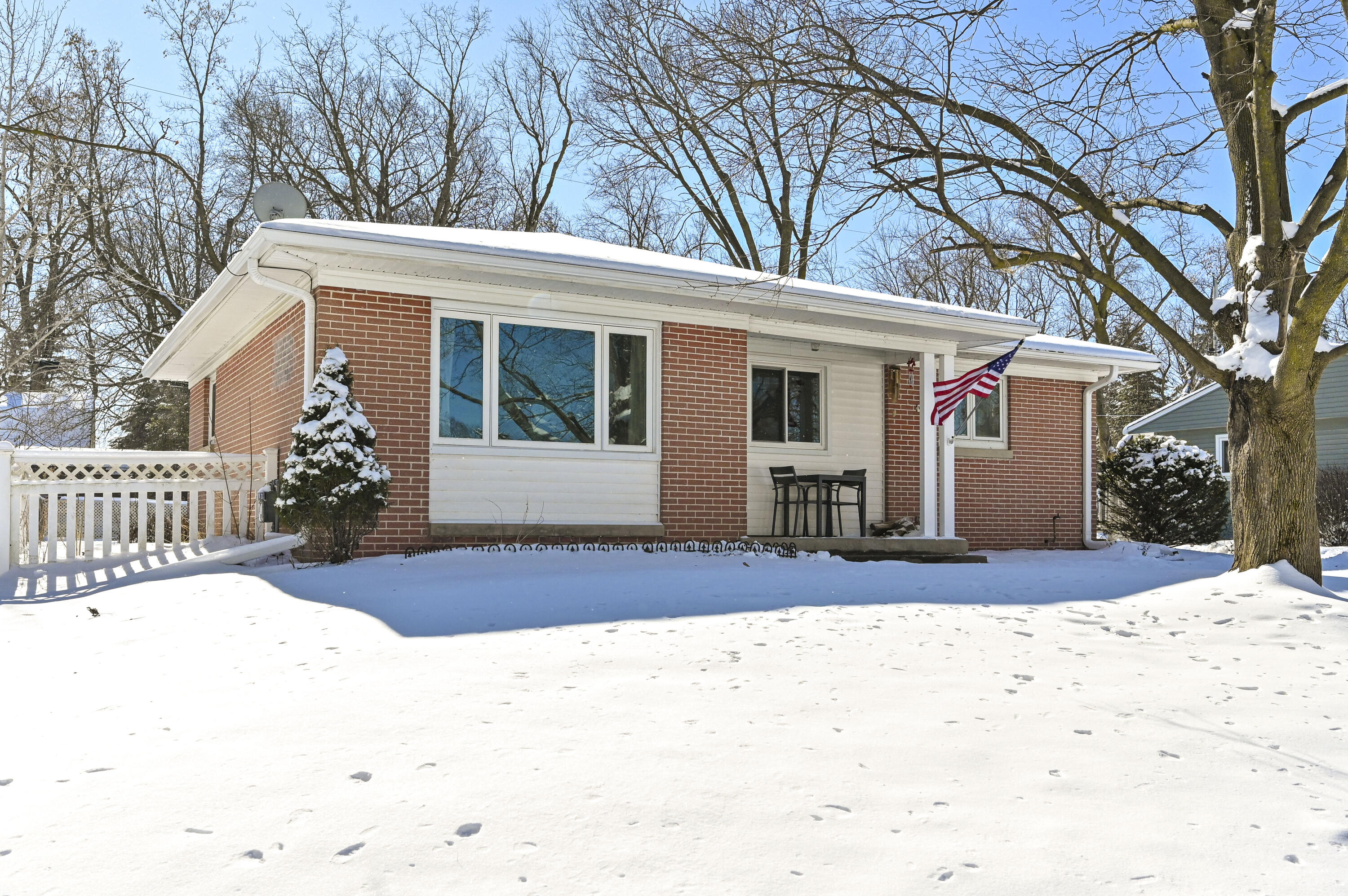 N56W5439 Sunnyside Ln