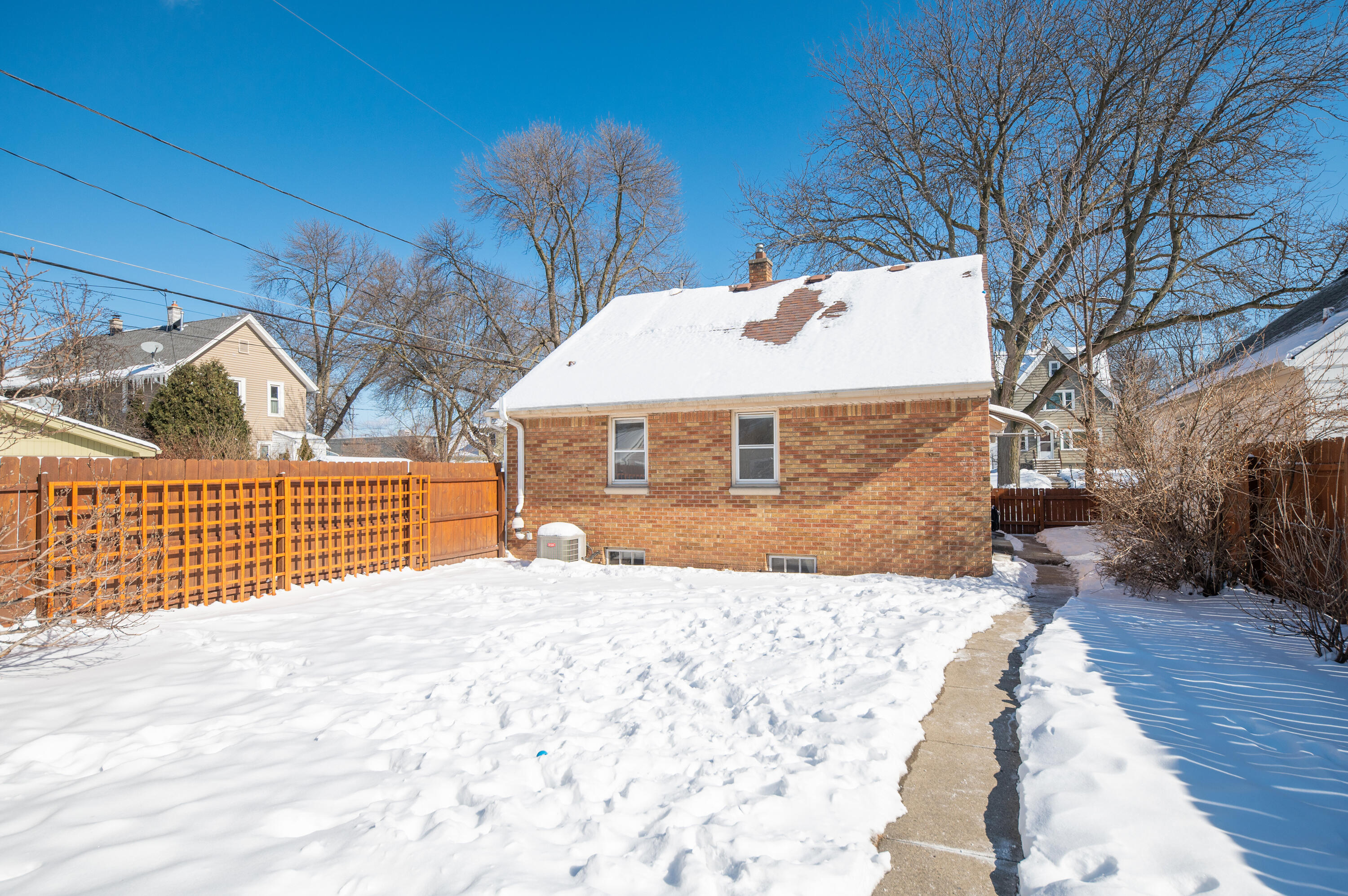 3421 S Herman St