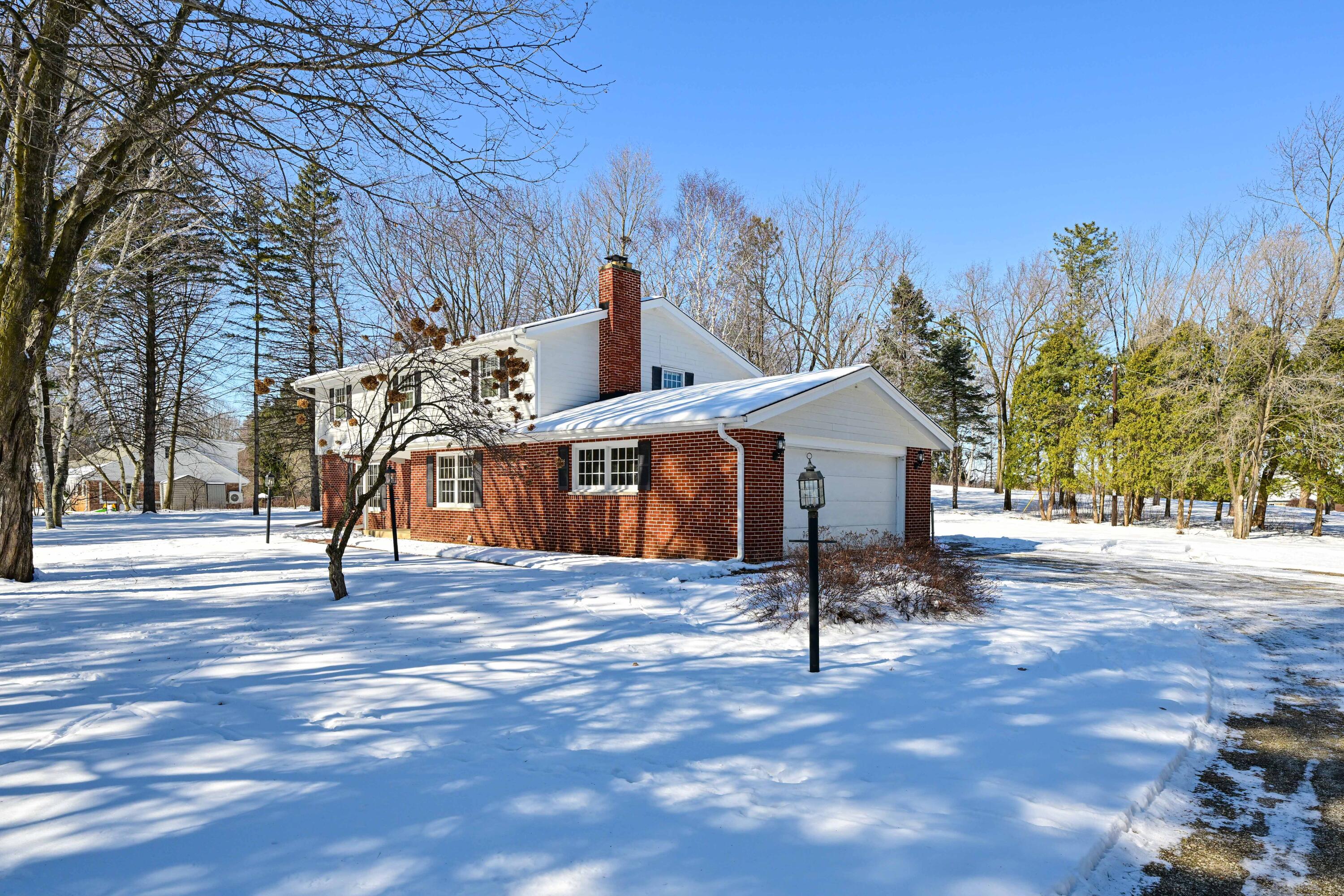 5314 Thornapple Ln