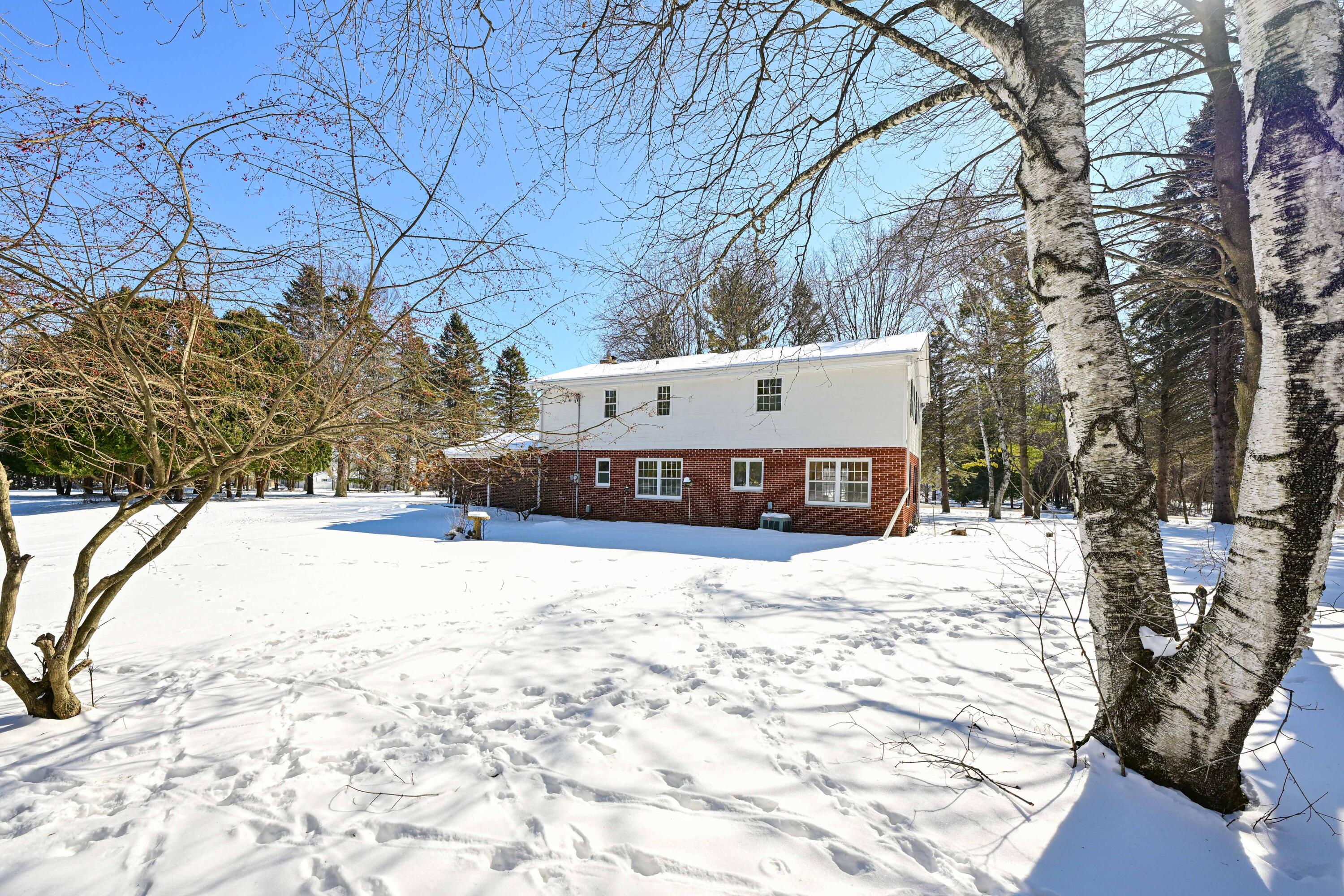 5314 Thornapple Ln