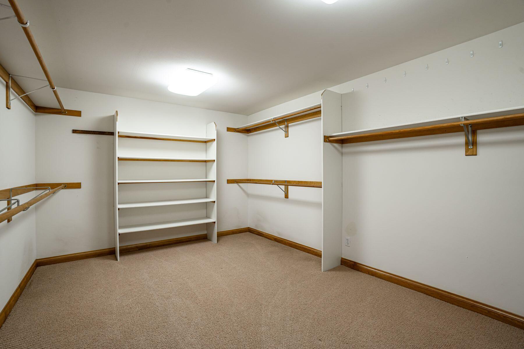 W280N4970 Jerilane Ct, Merton