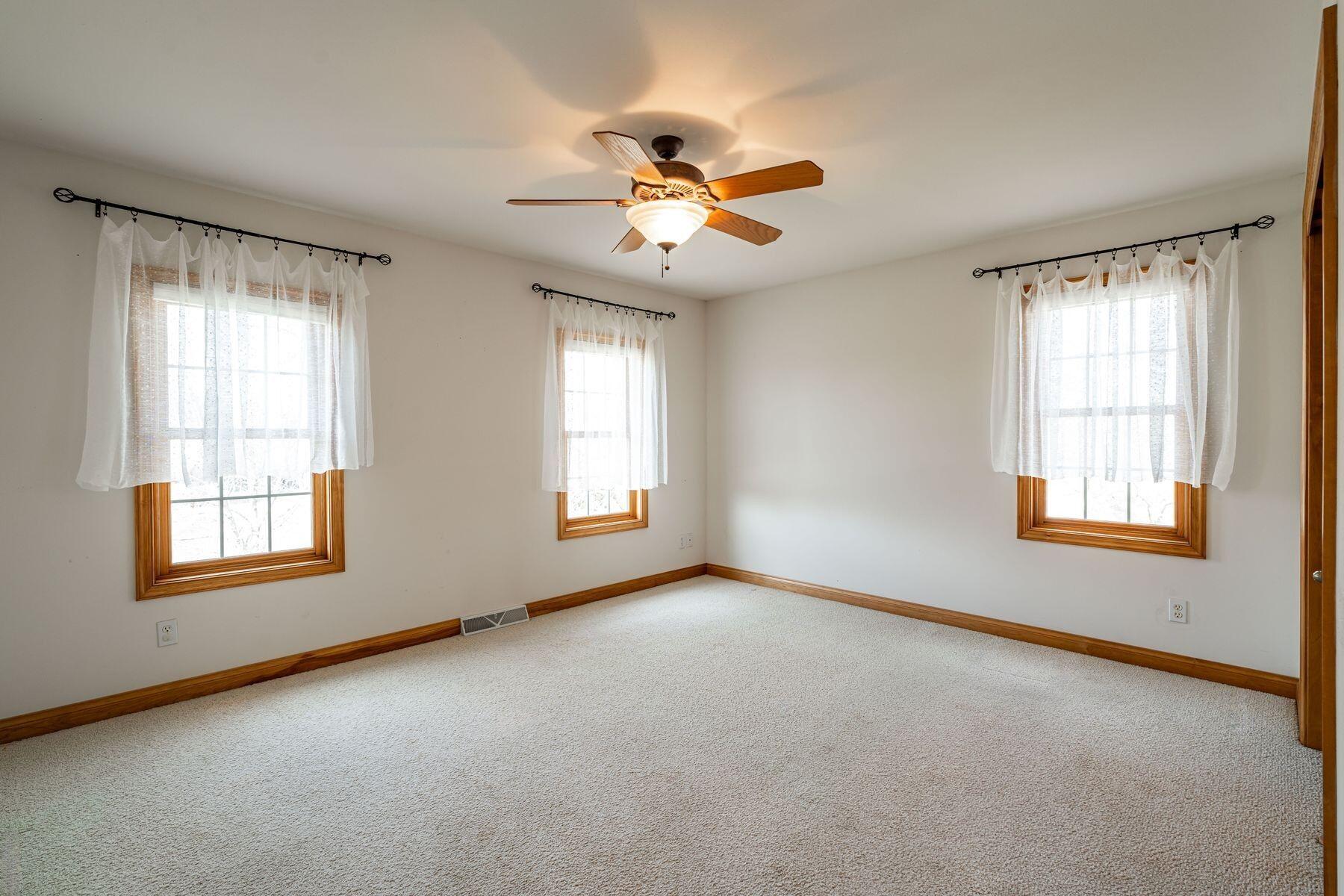 W280N4970 Jerilane Ct, Merton